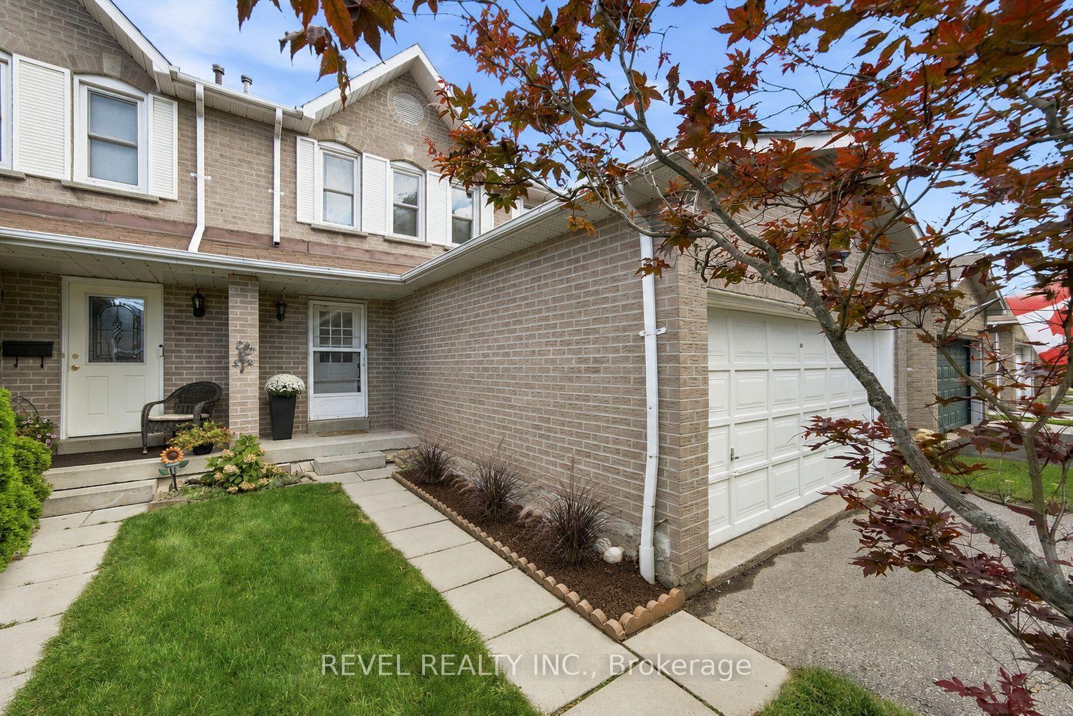 Photo 3 of 22 Kipling Crescent, Ajax, South West — HOMEH