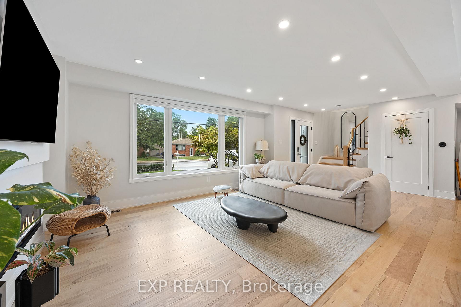 Photo 5 of 12333 Ninth Line, Whitchurch-Stouffville, Stouffville — HOMEH