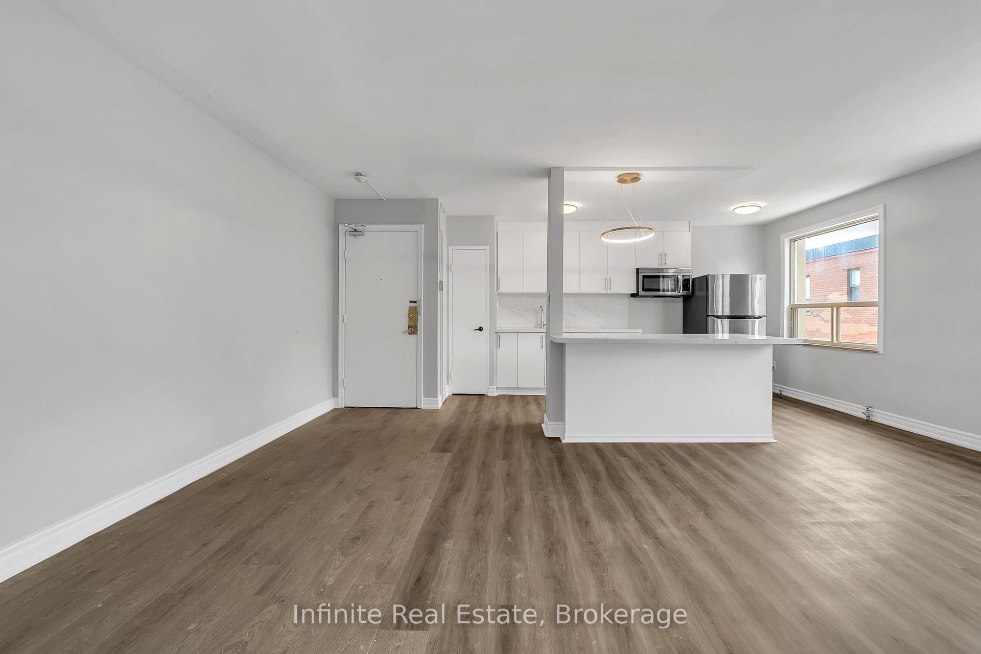 Photo 2 of Unit 310, 896 Eglinton Avenue E, Toronto, Leaside — HOMEH