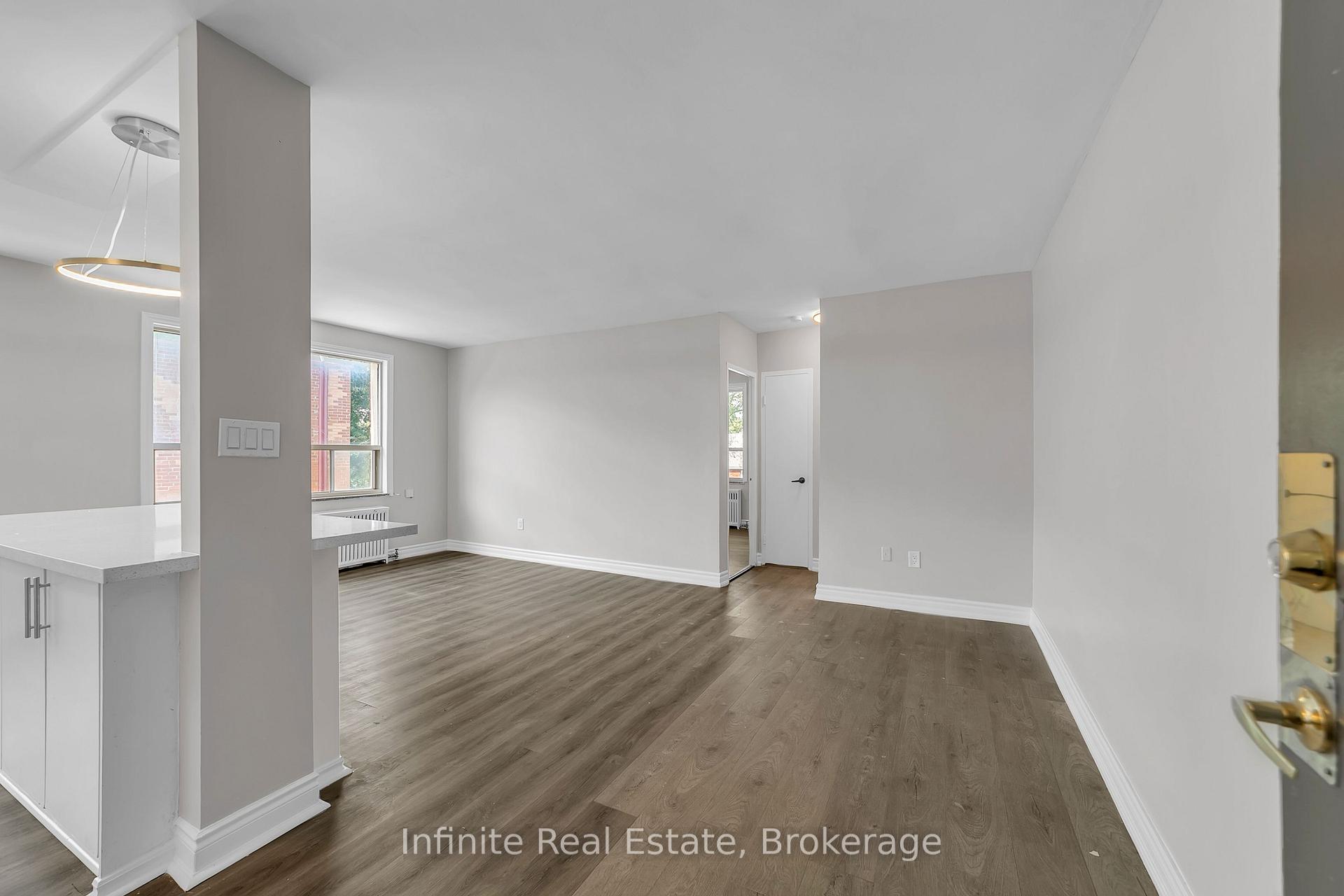 Photo 14 of Unit 310, 896 Eglinton Avenue E, Toronto, Leaside — HOMEH