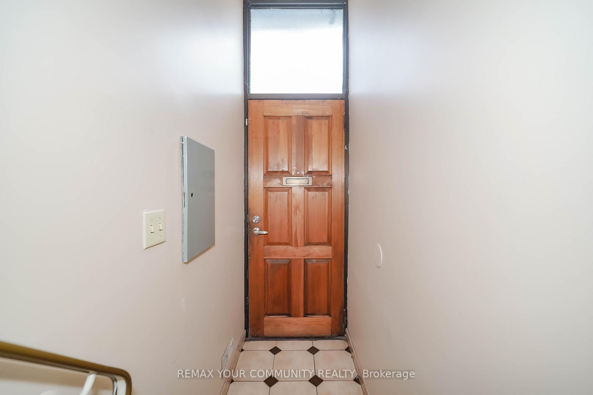 Photo 10 of Unit Room 3, 1378 Danforth Avenue, Toronto, East York — HOMEH