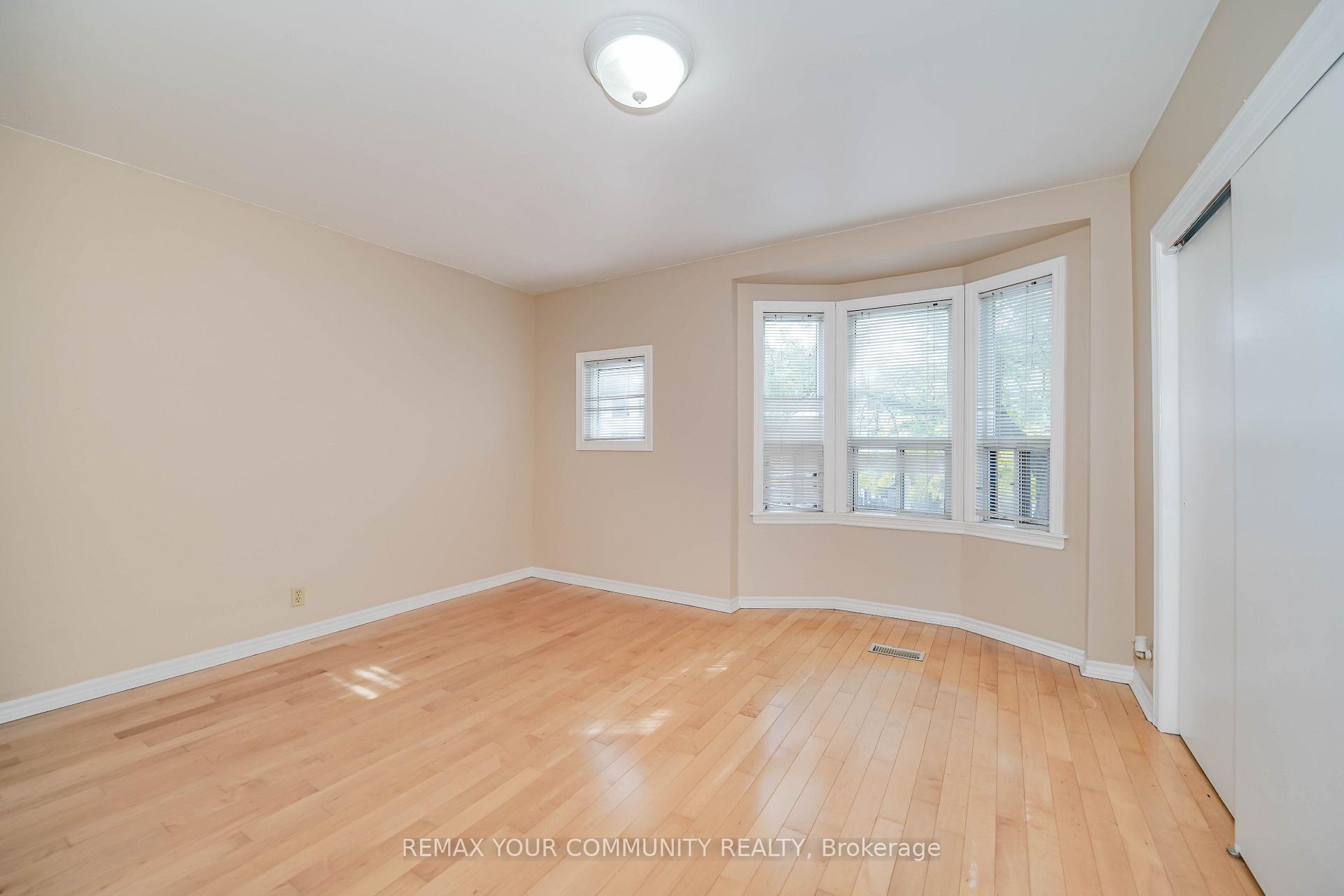 Photo 9 of 1378 Danforth Avenue, Toronto, East York — HOMEH