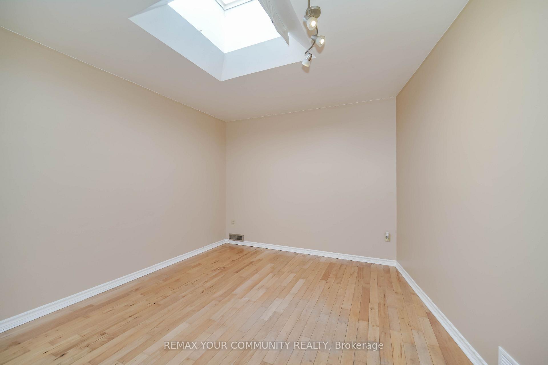 Photo 17 of 1378 Danforth Avenue, Toronto, East York — HOMEH