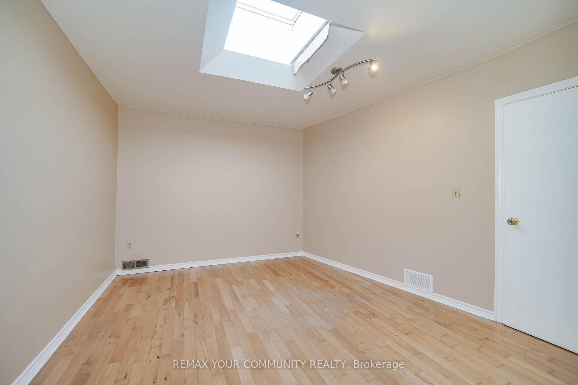 Photo 36 of 1378 Danforth Avenue, Toronto, East York — HOMEH