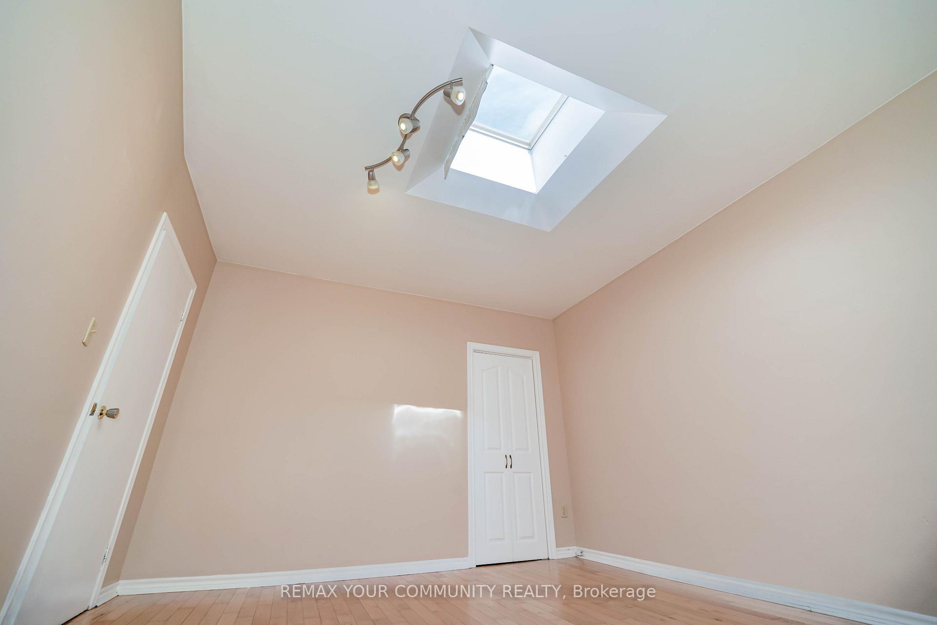 Photo 38 of 1378 Danforth Avenue, Toronto, East York — HOMEH