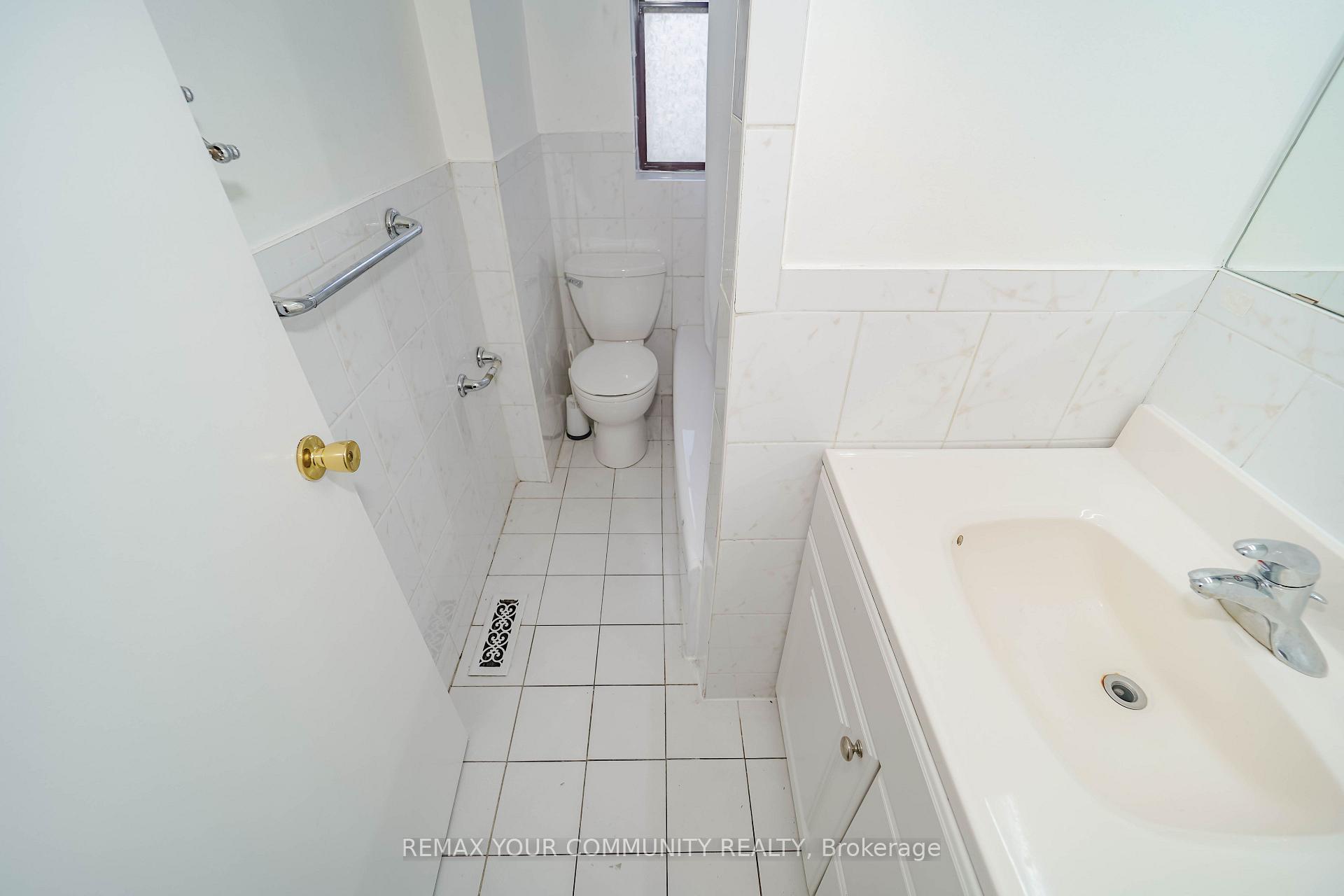 Photo 22 of 1378 Danforth Avenue, Toronto, East York — HOMEH