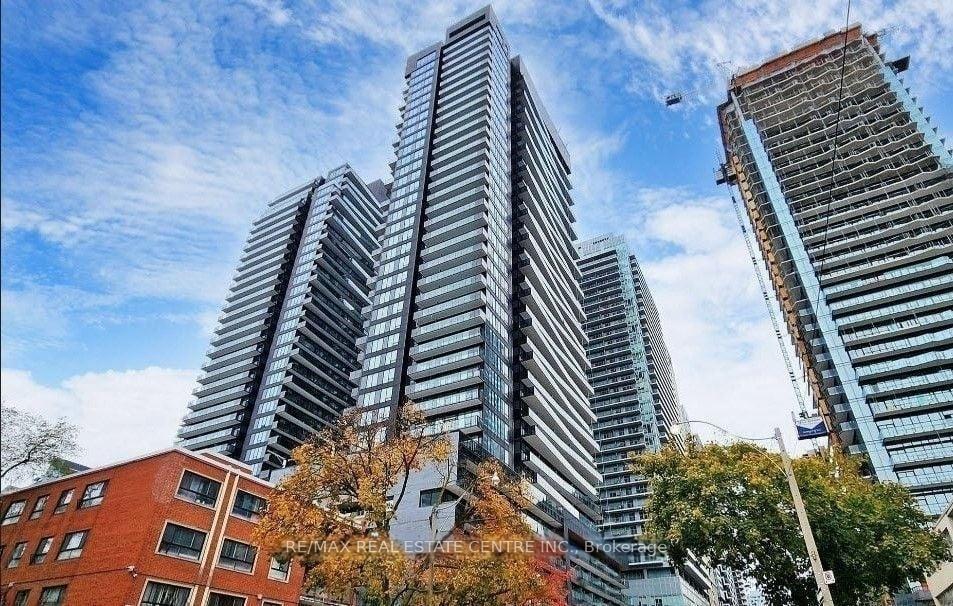 Photo of Unit 2505, 127 Broadway Avenue
