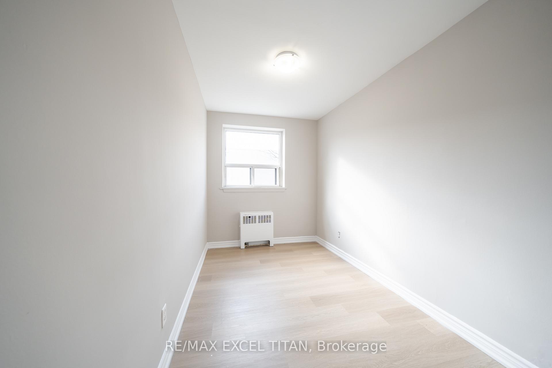 Photo 5 of Unit 229C, 468 Ottawa Street, Hamilton, Corktown — HOMEH