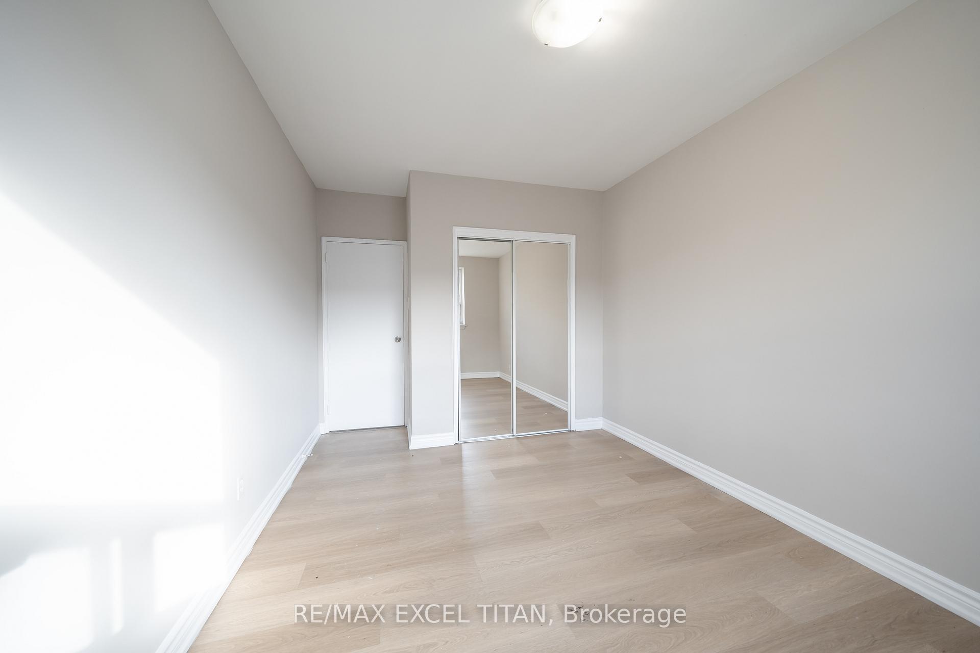 Photo 8 of Unit 229C, 468 Ottawa Street, Hamilton, Corktown — HOMEH