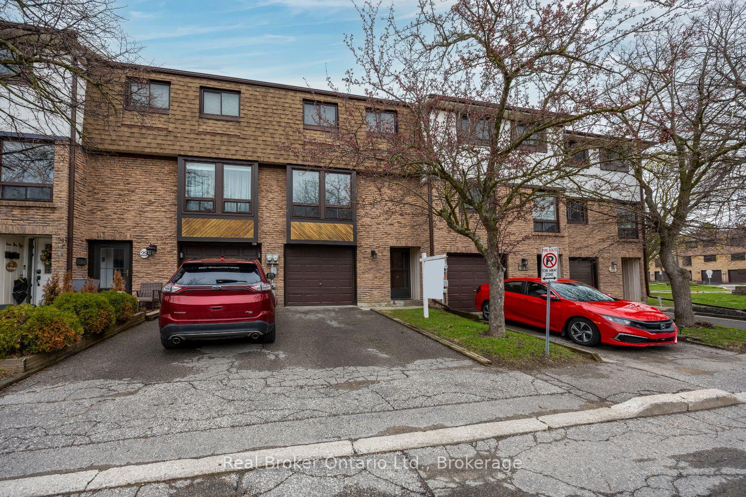 Photo 3 of Unit 30, 220 Ormond Drive, Oshawa, Samac — HOMEH