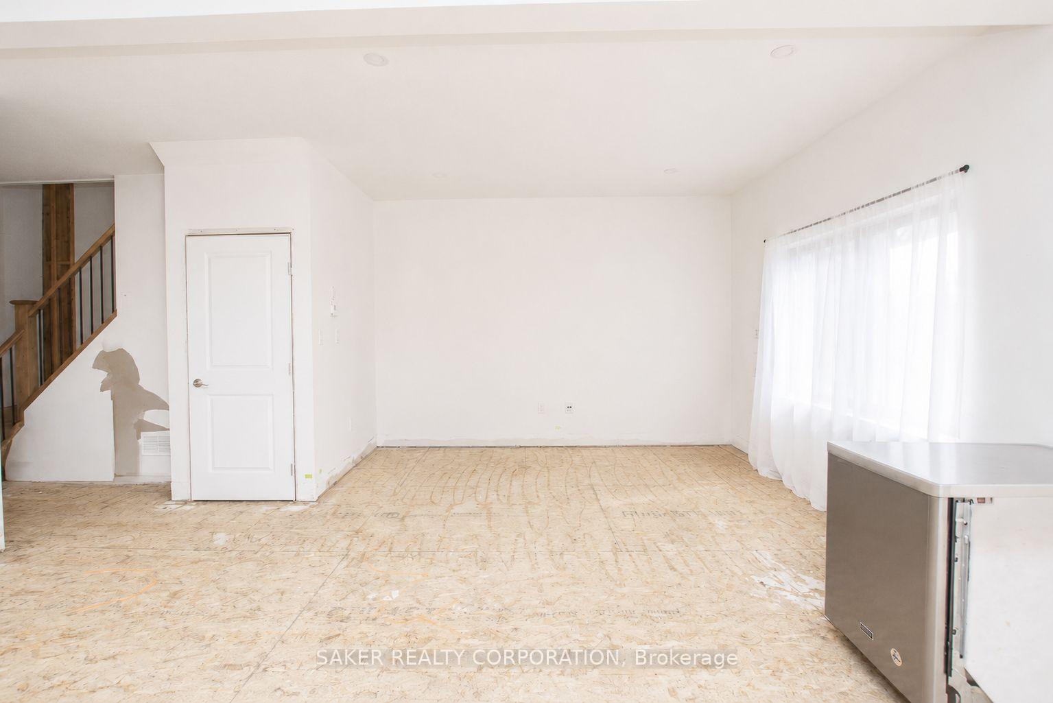 Photo 13 of 16 Armstrong Street, Strathroy-Caradoc, Mount Brydges — HOMEH
