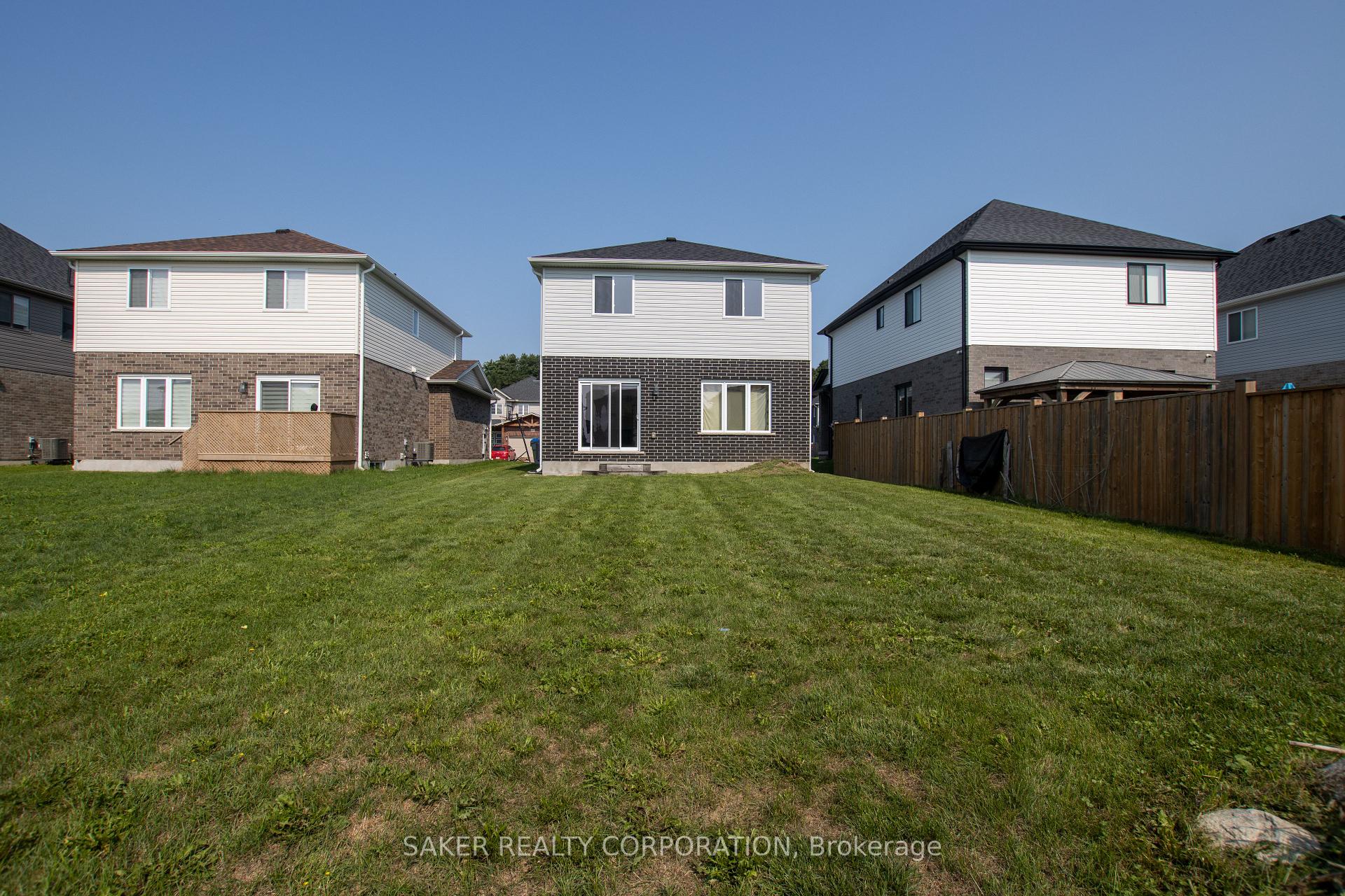 Photo 27 of 16 Armstrong Street, Strathroy-Caradoc, Mount Brydges — HOMEH