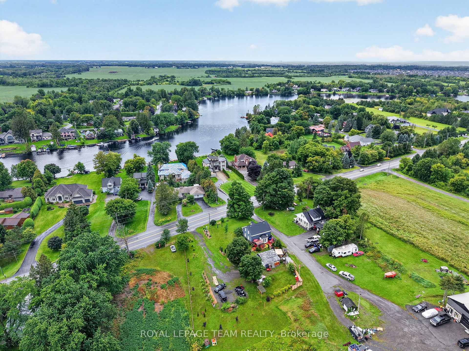 Photo 3 of 1629 River Road, Ottawa, Manotick East to Manotick Station — HOMEH