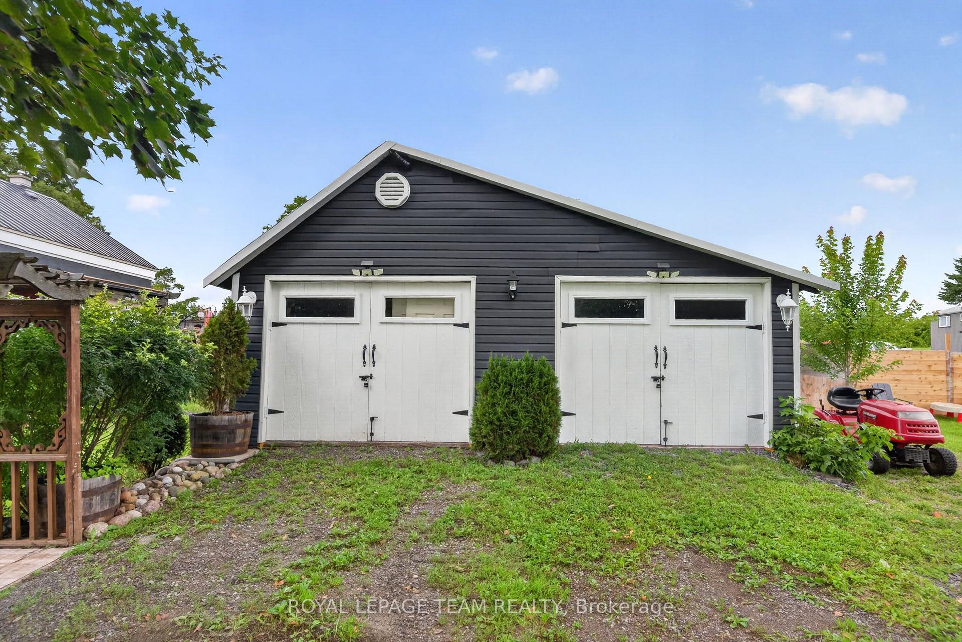 Photo 71 of 1629 River Road, Ottawa, Manotick East to Manotick Station — HOMEH