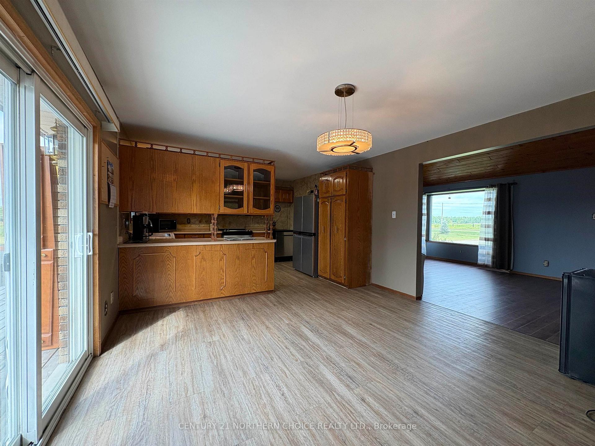 Photo 5 of 859 Burriss Road E, La Vallee, TB-406 — HOMEH