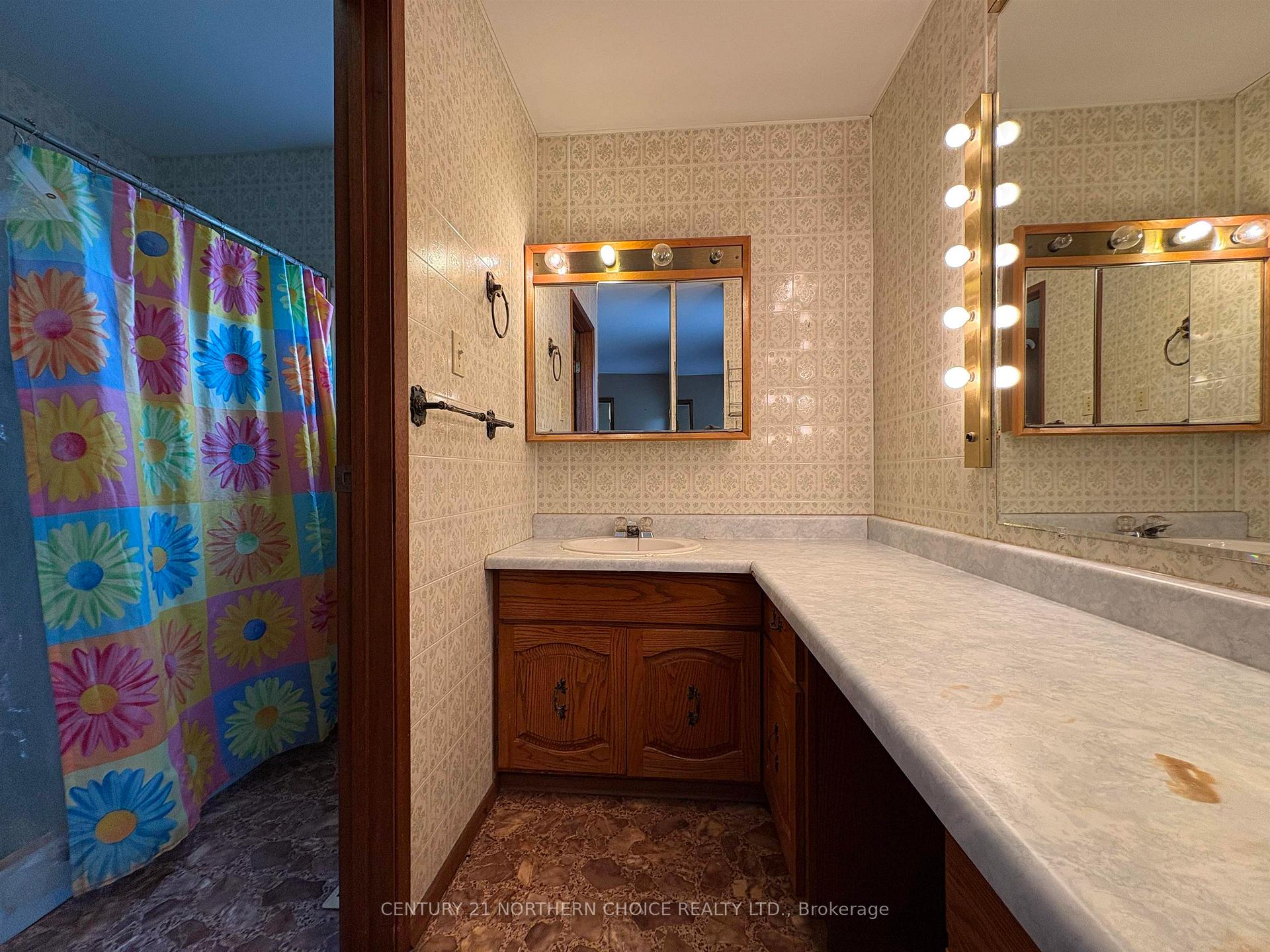 Photo 19 of 859 Burriss Road E, La Vallee, TB-406 — HOMEH