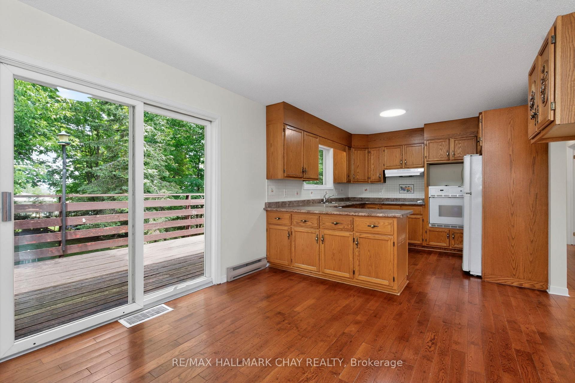 Photo 10 of 716 Dominion Avenue, Midland — HOMEH