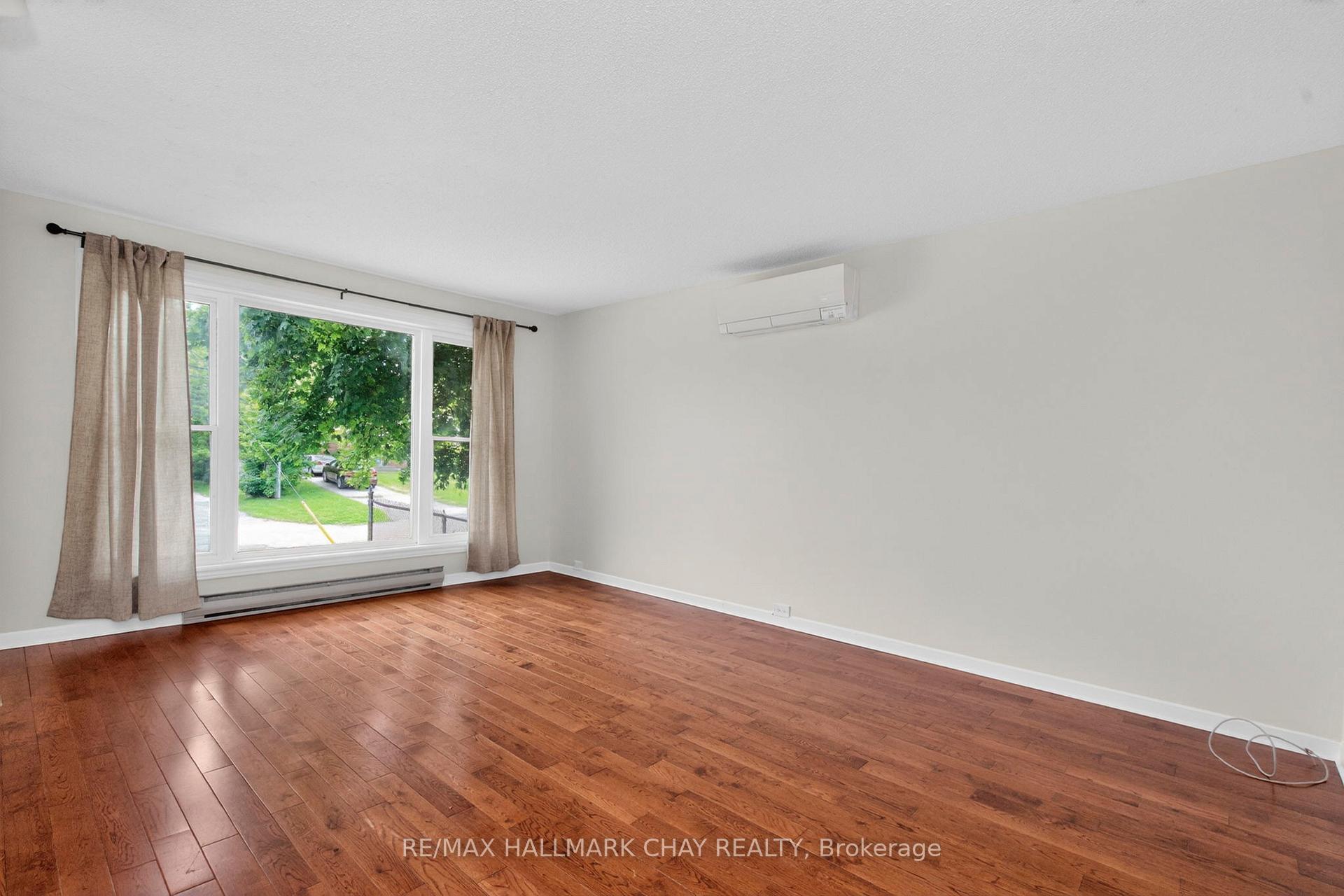 Photo 12 of 716 Dominion Avenue, Midland — HOMEH