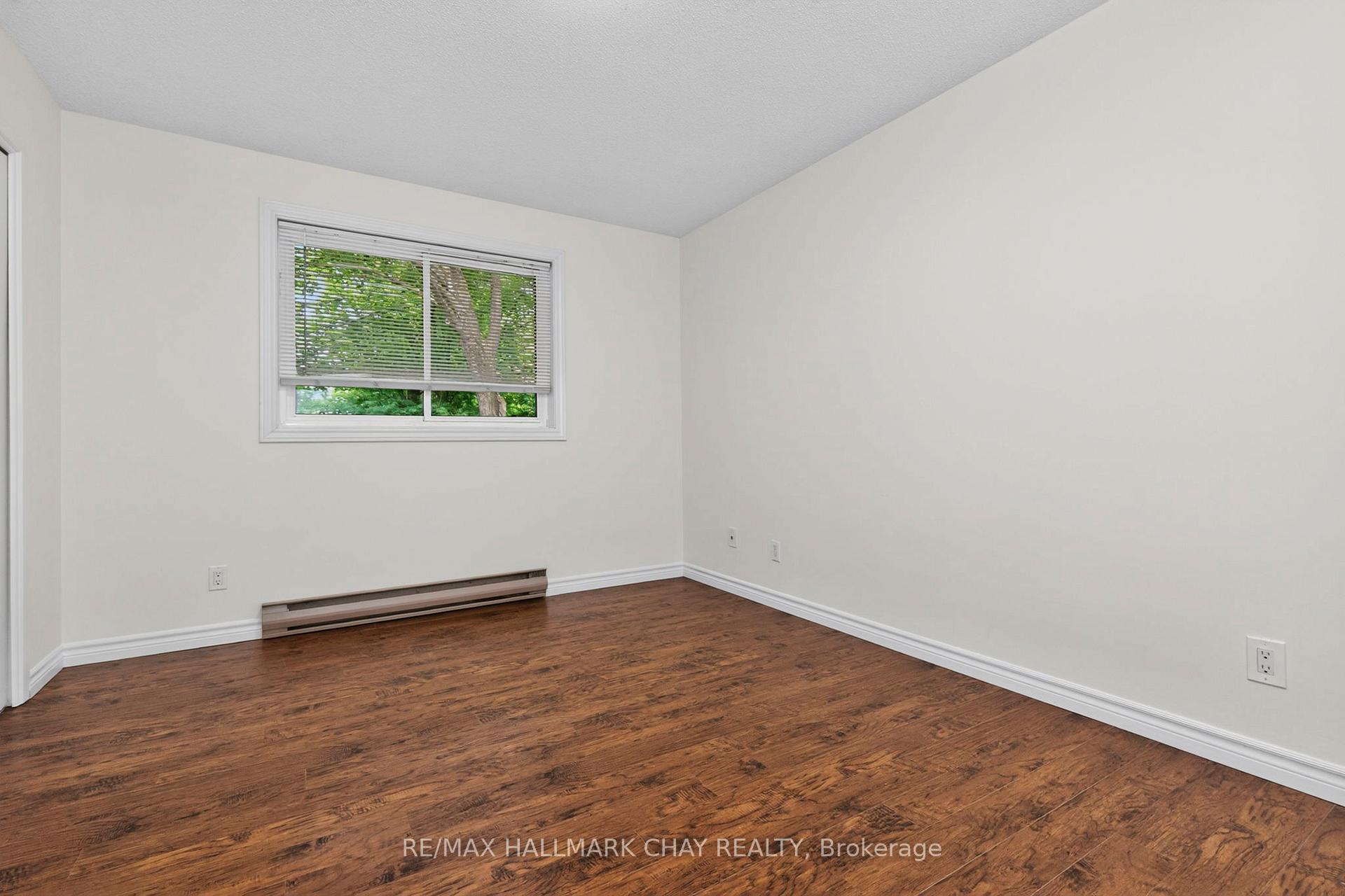 Photo 17 of 716 Dominion Avenue, Midland — HOMEH