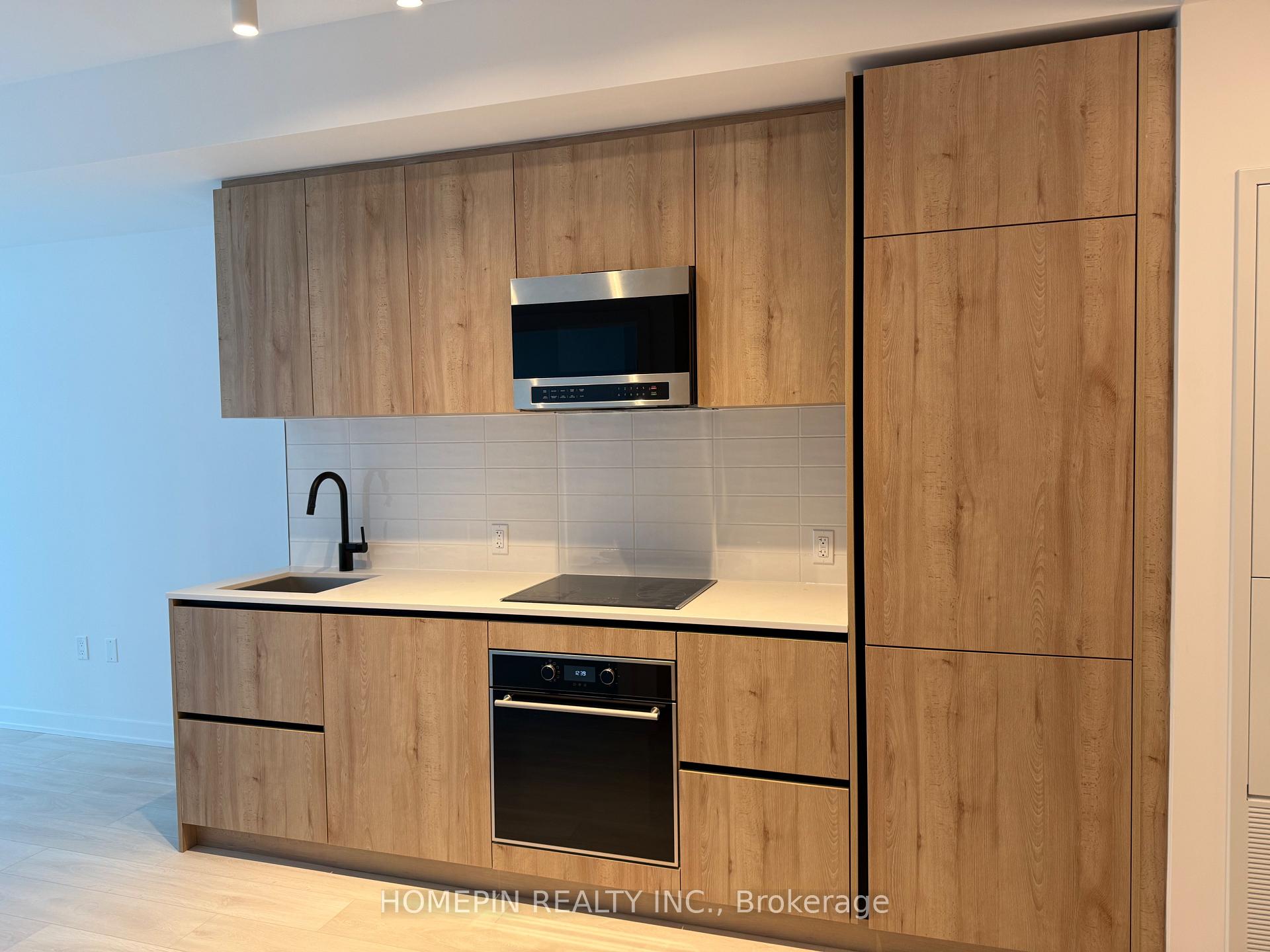 Photo 4 of Unit 2508, 127 Broadway Avenue, Toronto, Mount Pleasant West — HOMEH