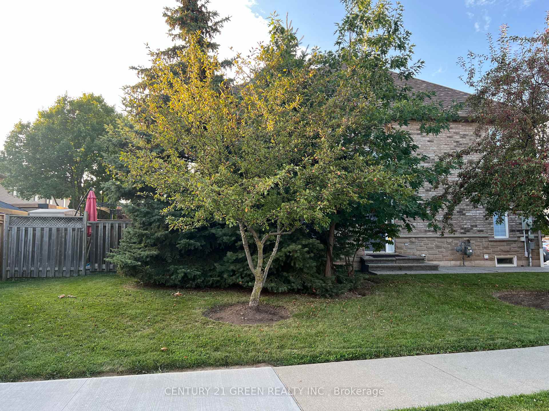 Photo 6 of Unit 92, 4055 Forest Run Avenue, Burlington, Tansley — HOMEH