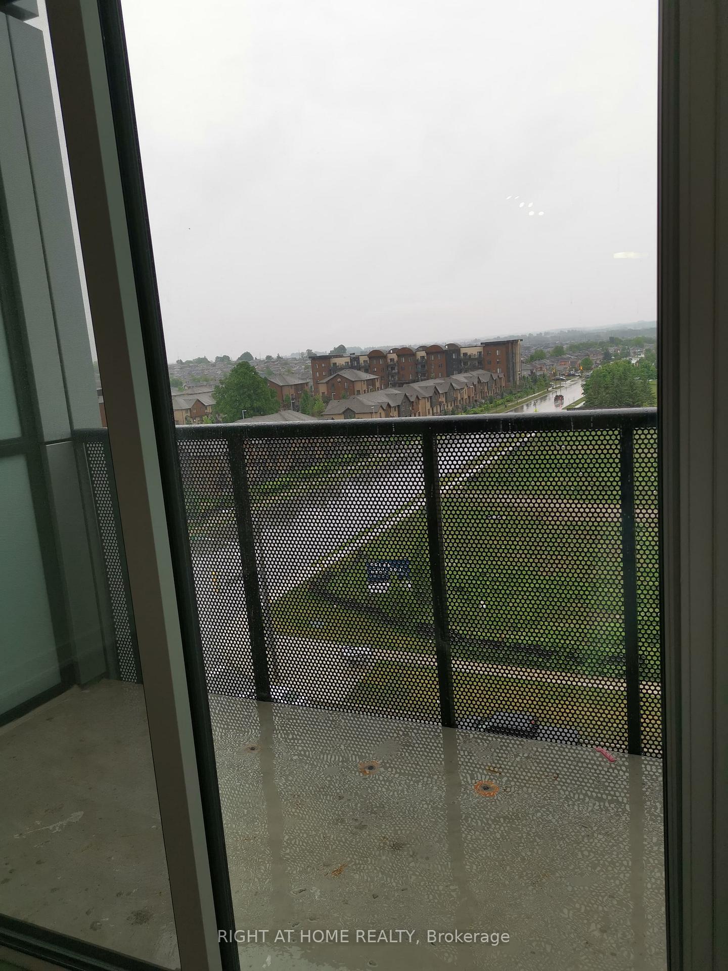 Photo 12 of Unit 612, 681 Yonge Street E, Barrie, Painswick South — HOMEH