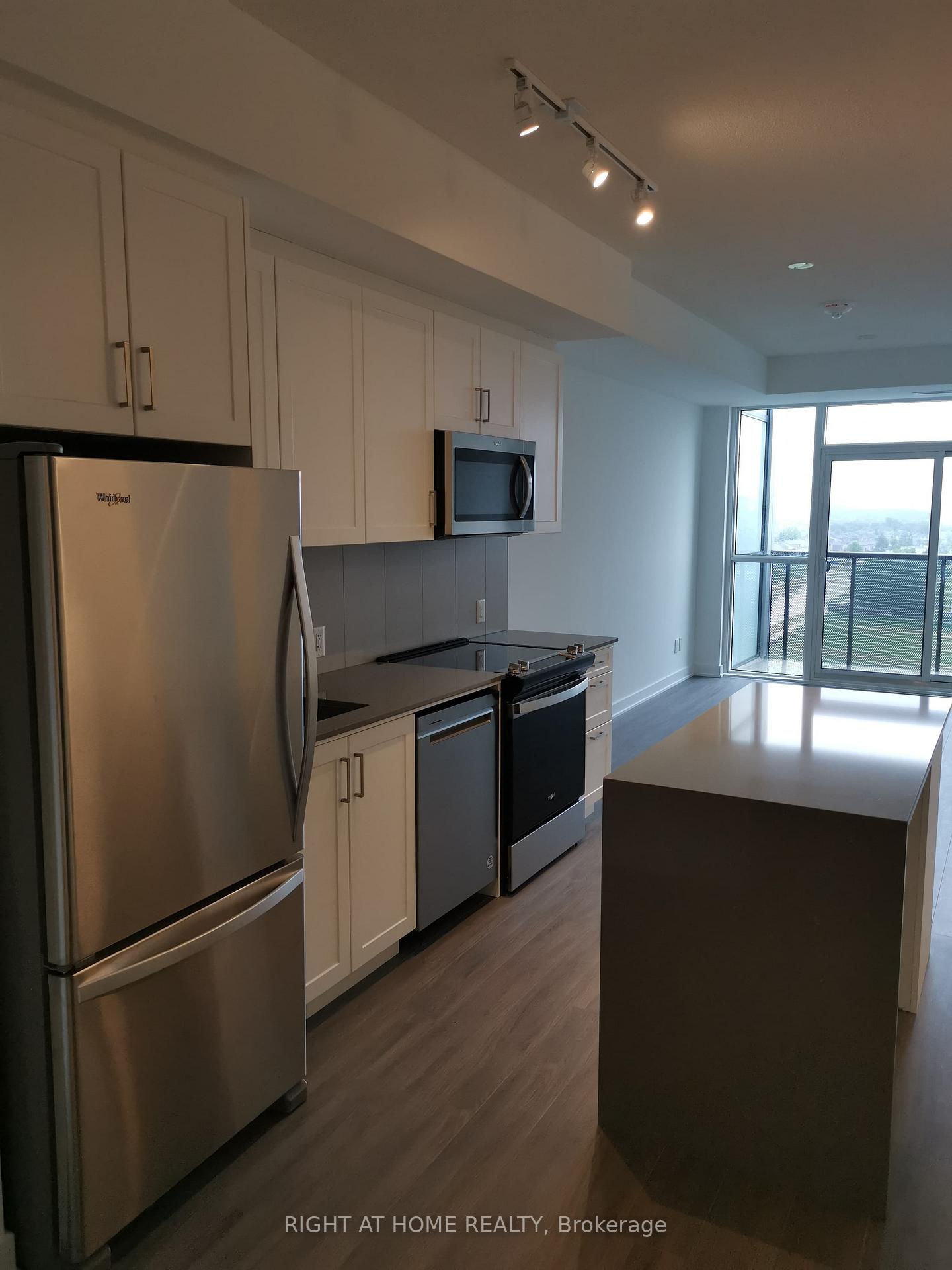 Photo 15 of Unit 612, 681 Yonge Street E, Barrie, Painswick South — HOMEH