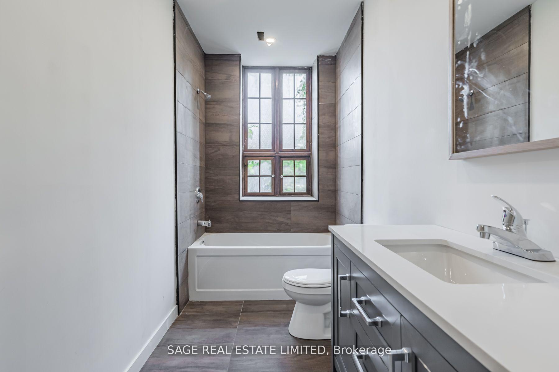 Photo 11 of Unit 10, 14 Cross Street, Hamilton, Dundas — HOMEH