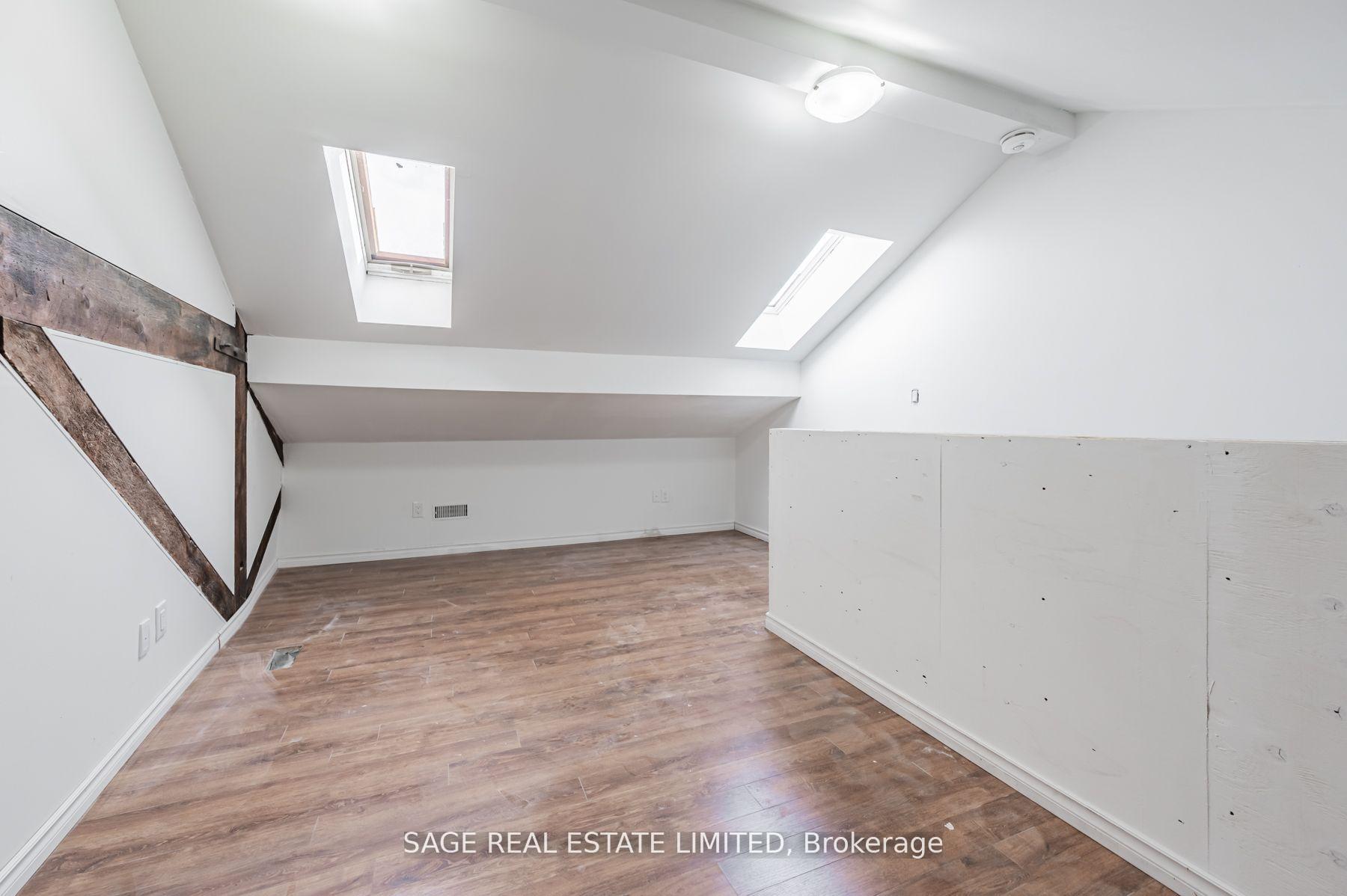 Photo 17 of Unit 10, 14 Cross Street, Hamilton, Dundas — HOMEH