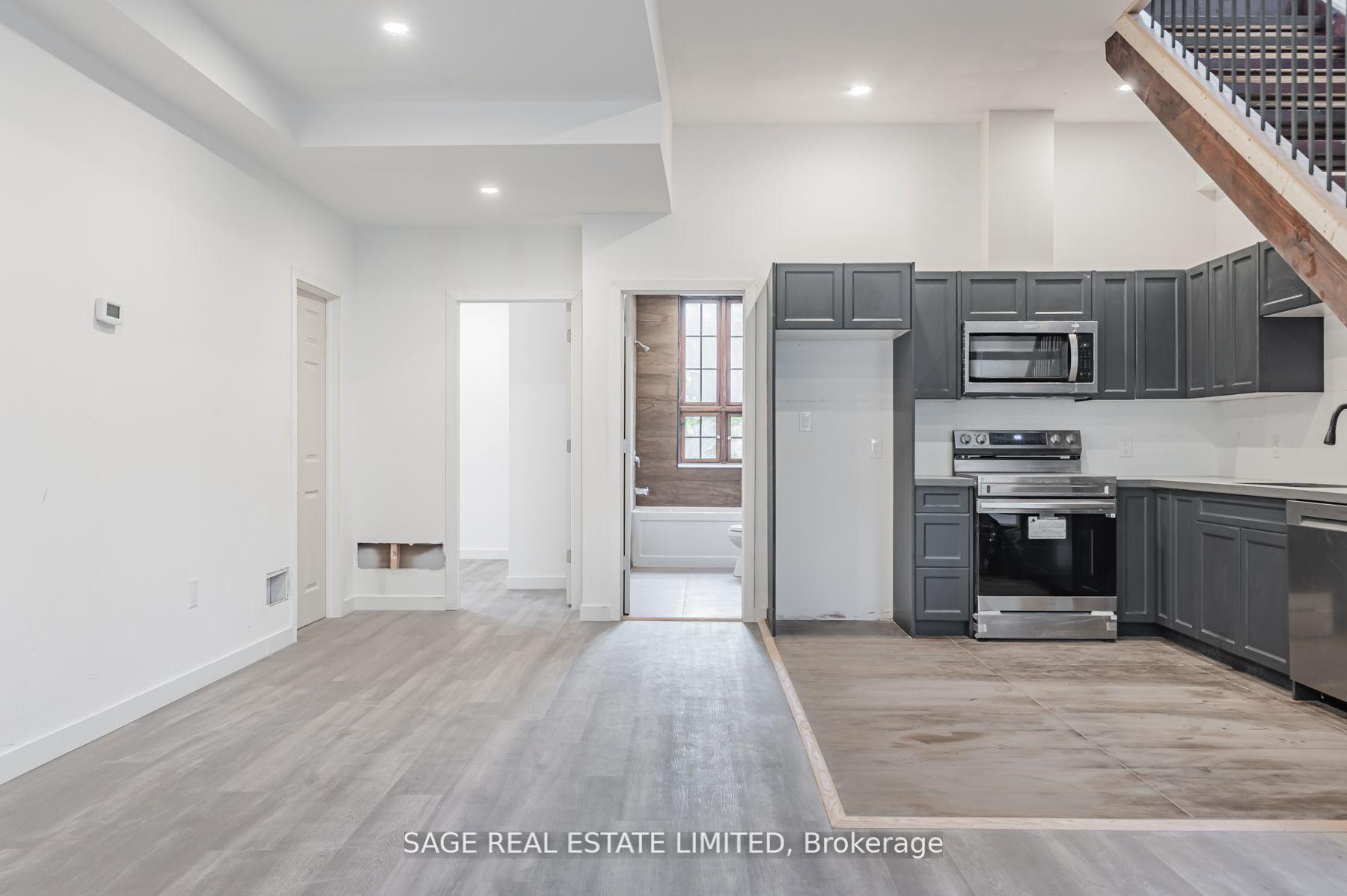 Photo 23 of Unit 10, 14 Cross Street, Hamilton, Dundas — HOMEH