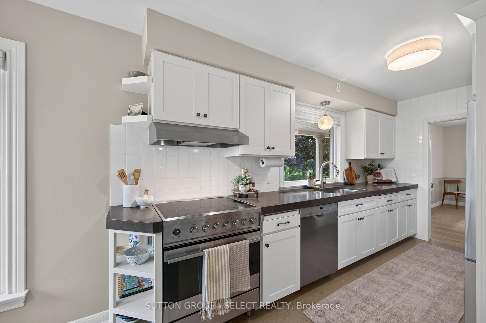 Photo 11 of 847 Clearview Avenue, London, North Q — HOMEH