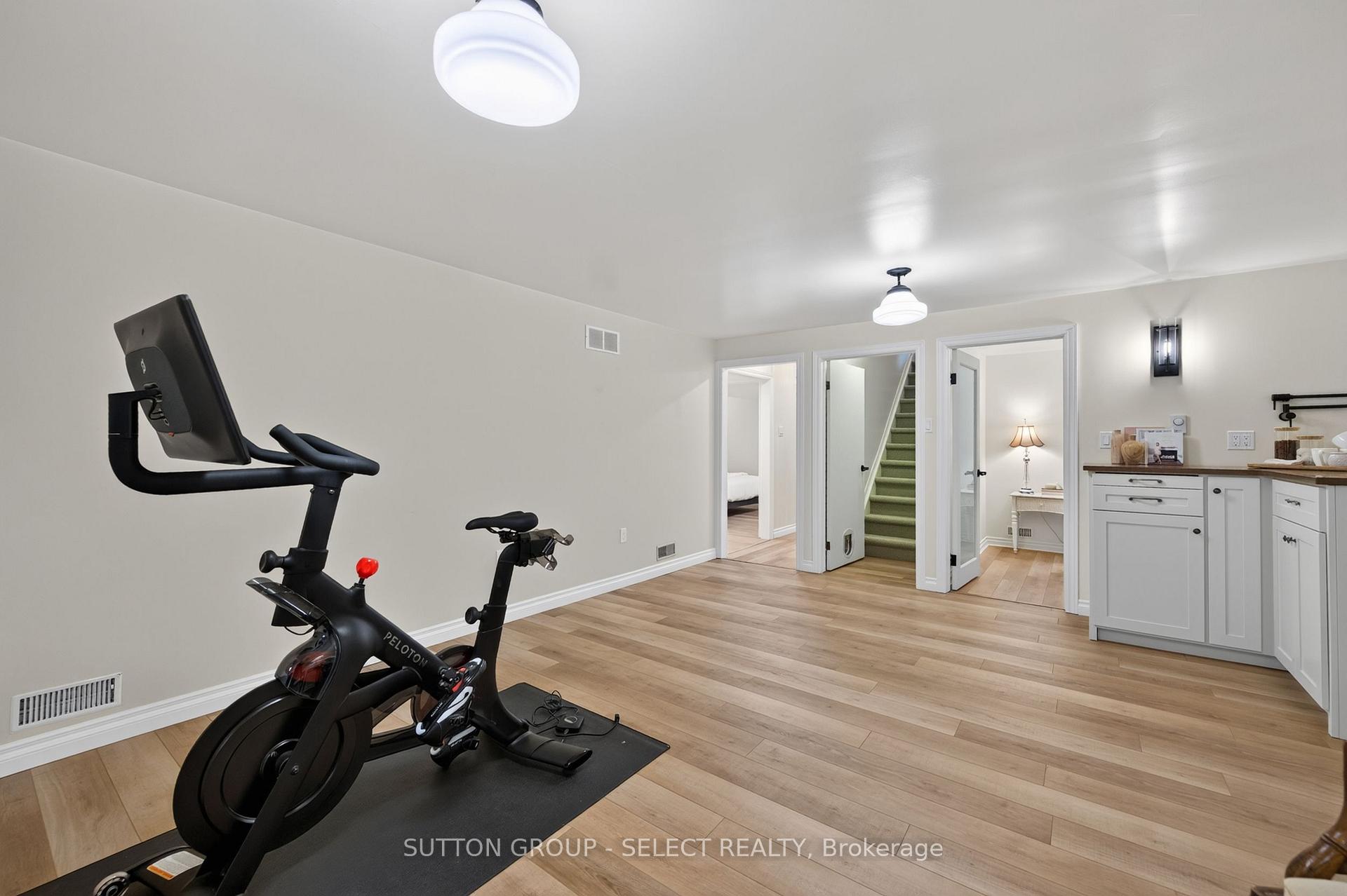 Photo 23 of 847 Clearview Avenue, London, North Q — HOMEH