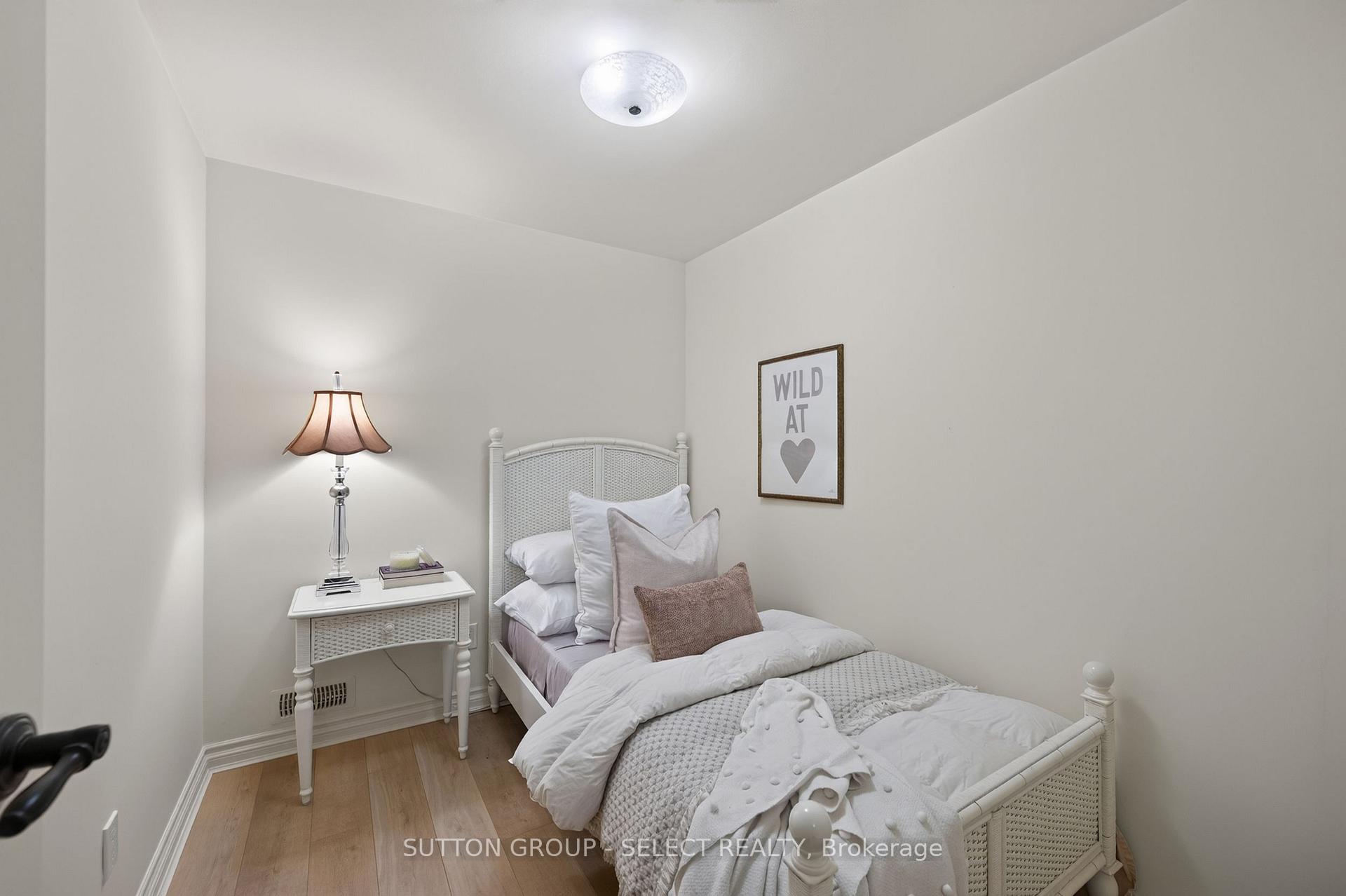 Photo 25 of 847 Clearview Avenue, London, North Q — HOMEH