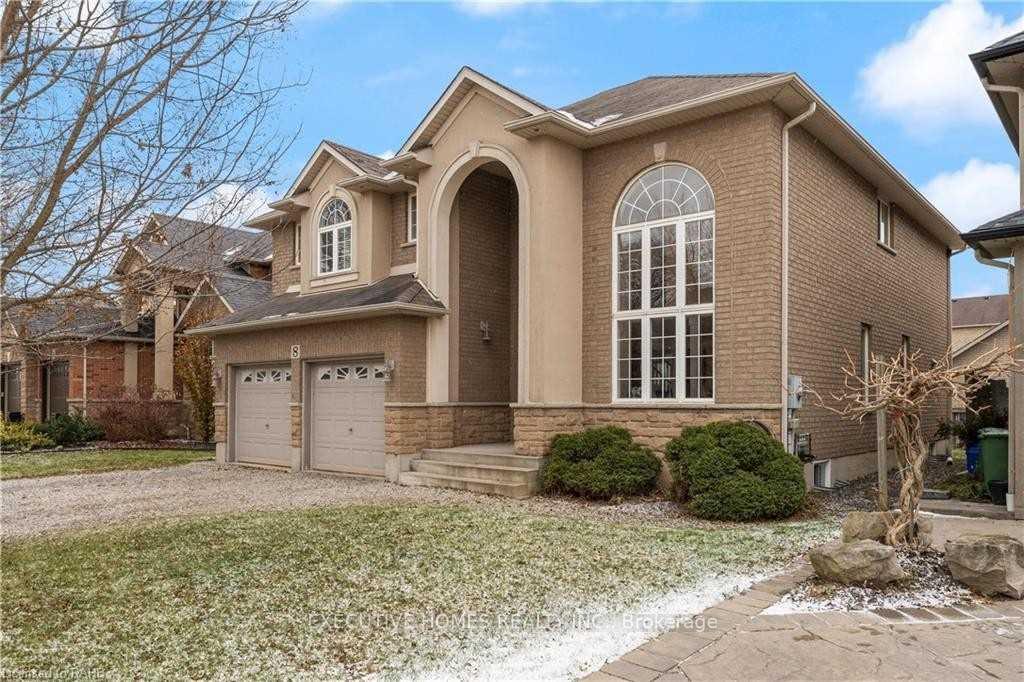Photo 2 of Unit (Main Level), 8 Roelfson Drive, Hamilton, Meadowlands — HOMEH