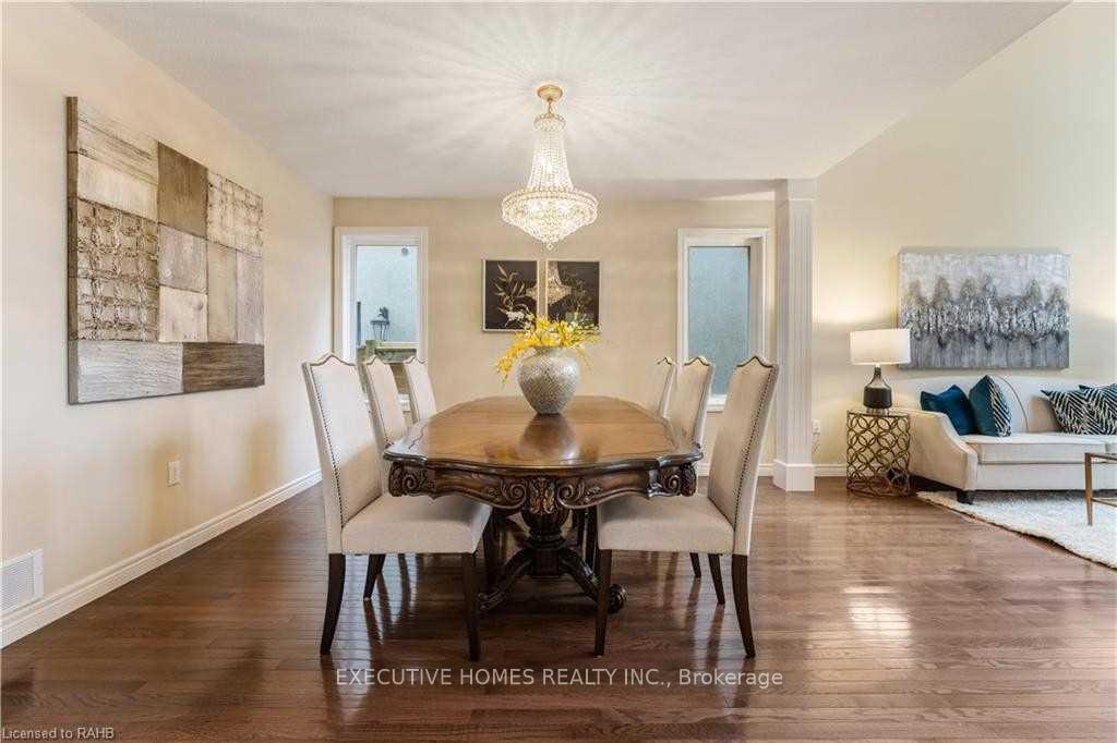 Photo 9 of Unit (Main Level), 8 Roelfson Drive, Hamilton, Meadowlands — HOMEH