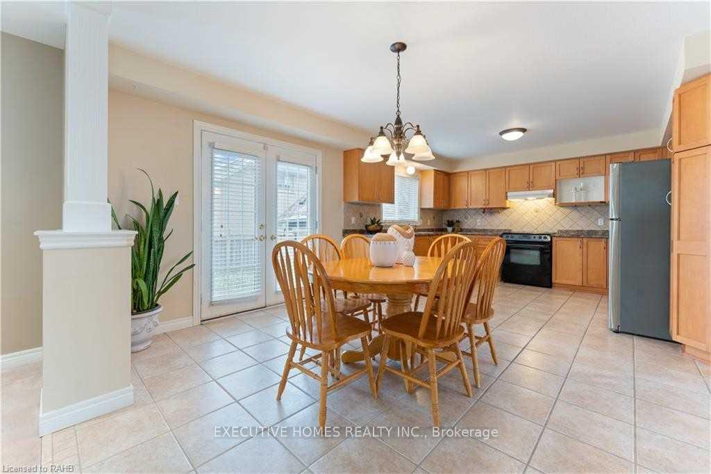 Photo 14 of Unit (Main Level), 8 Roelfson Drive, Hamilton, Meadowlands — HOMEH