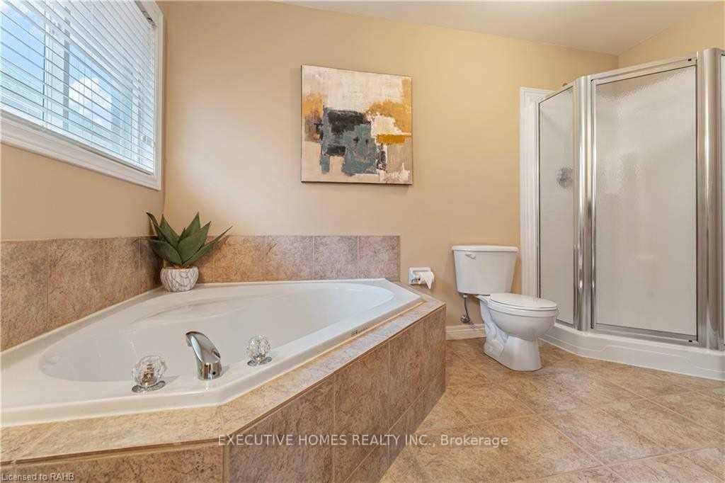 Photo 22 of Unit (Main Level), 8 Roelfson Drive, Hamilton, Meadowlands — HOMEH