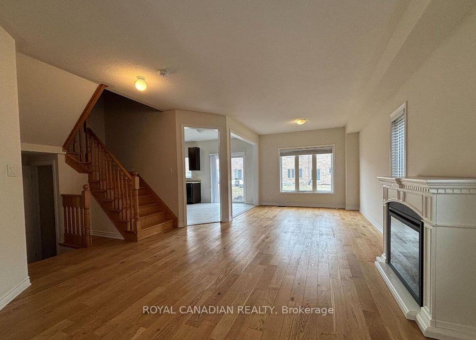 Photo 3 of 7 Jardine Street, Brock, Beaverton — HOMEH