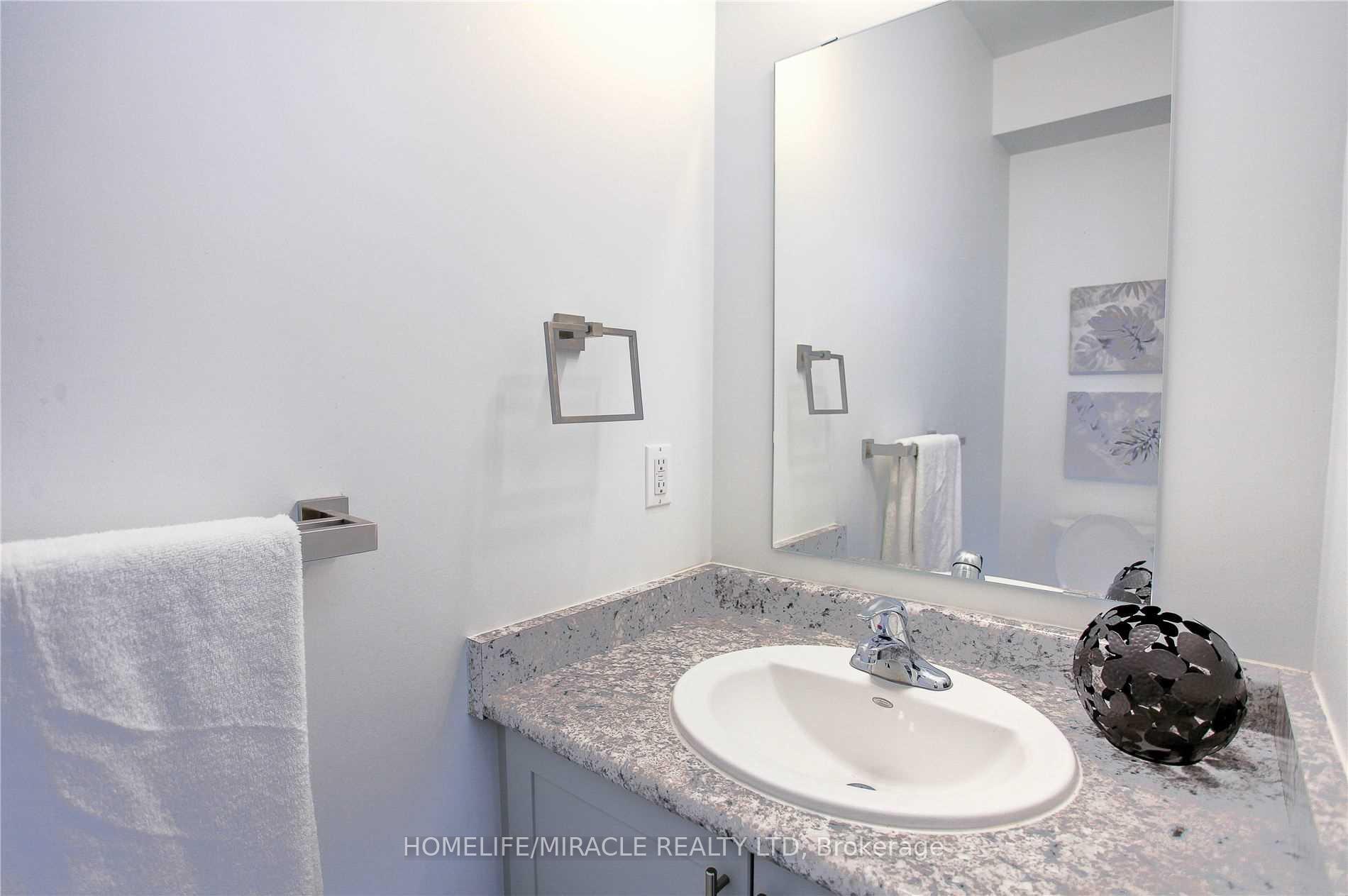 Photo 19 of 99 Saddlebrook Court, Kitchener, Huron Park — HOMEH