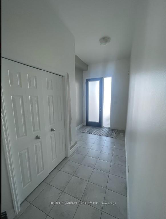 Photo 4 of 99 Saddlebrook Court, Kitchener, Huron Park — HOMEH