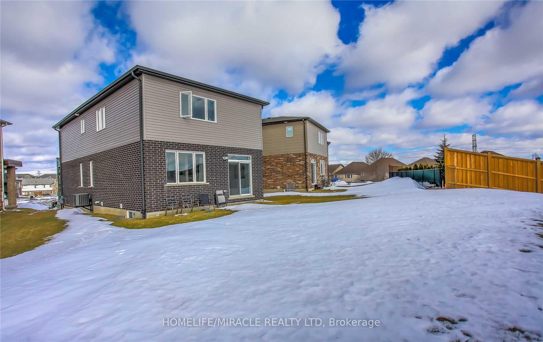 Photo 30 of 99 Saddlebrook Court, Kitchener, Huron Park — HOMEH