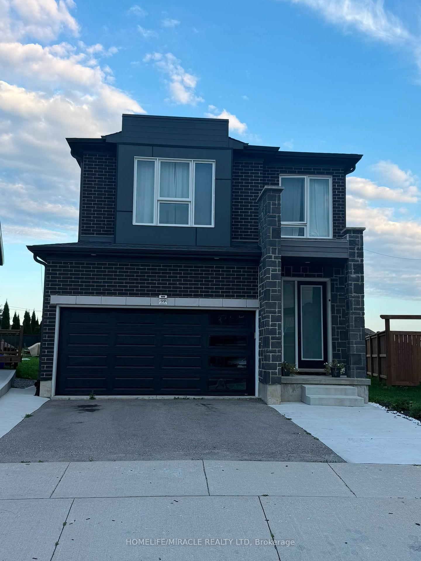 Photo 2 of 99 Saddlebrook Court, Kitchener, Huron Park — HOMEH
