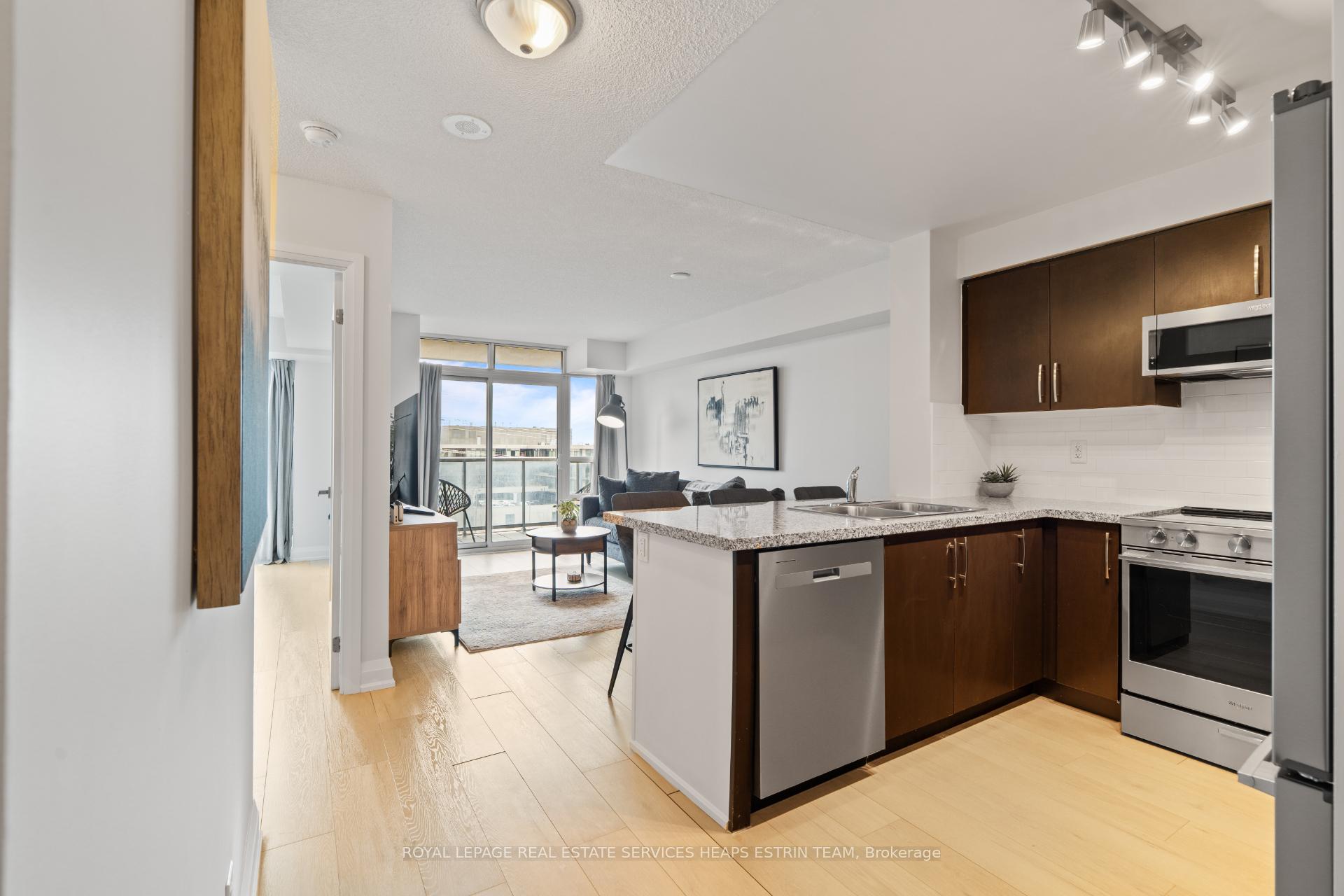 Photo 3 of Unit 606, 3 Michael Power Place, Etobicoke, Islington-City Centre West — HOMEH