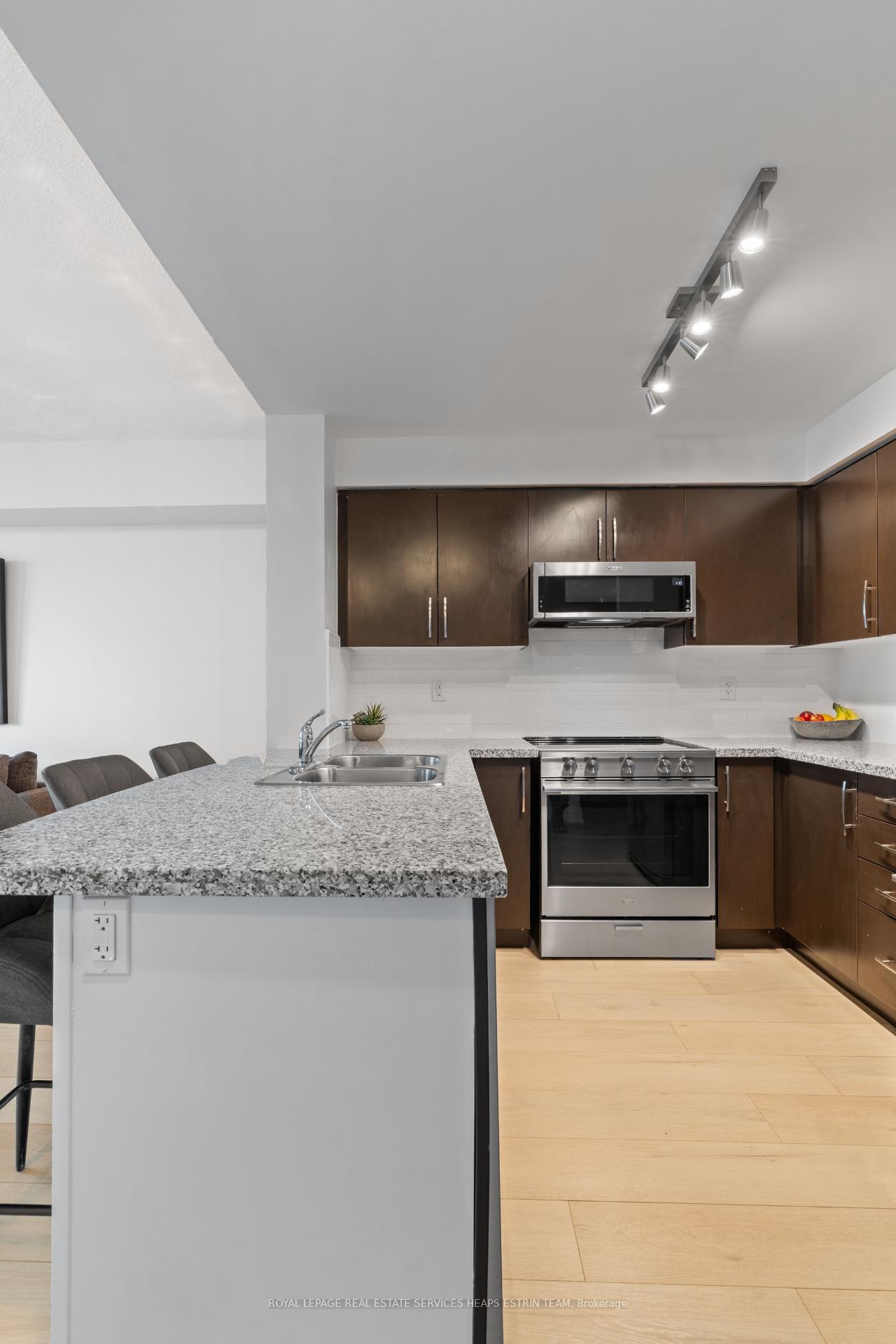 Photo 5 of Unit 606, 3 Michael Power Place, Etobicoke, Islington-City Centre West — HOMEH