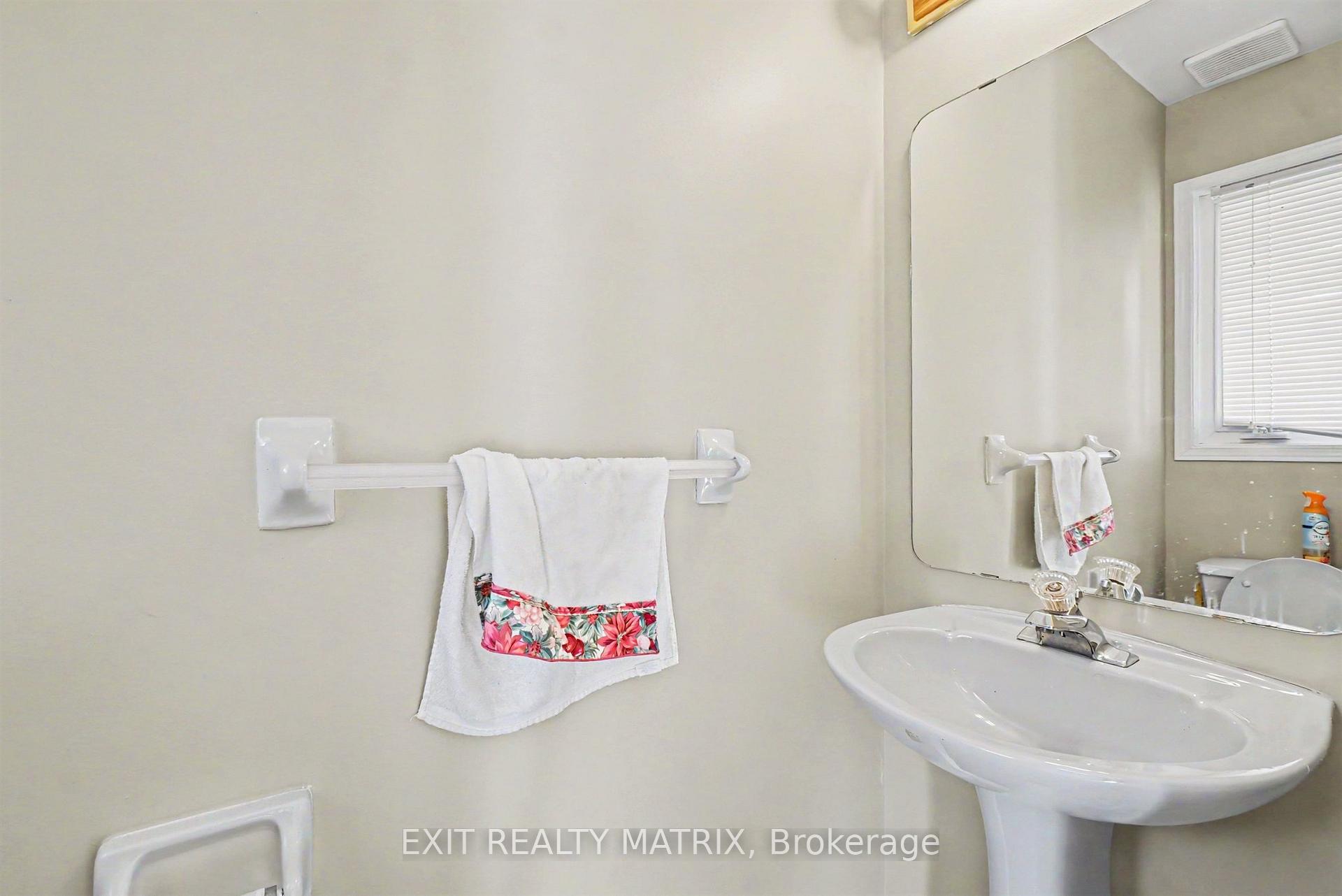 Photo 10 of 2209 Saturn Crescent, Ottawa, Fallingbrook/Gardenway South — HOMEH