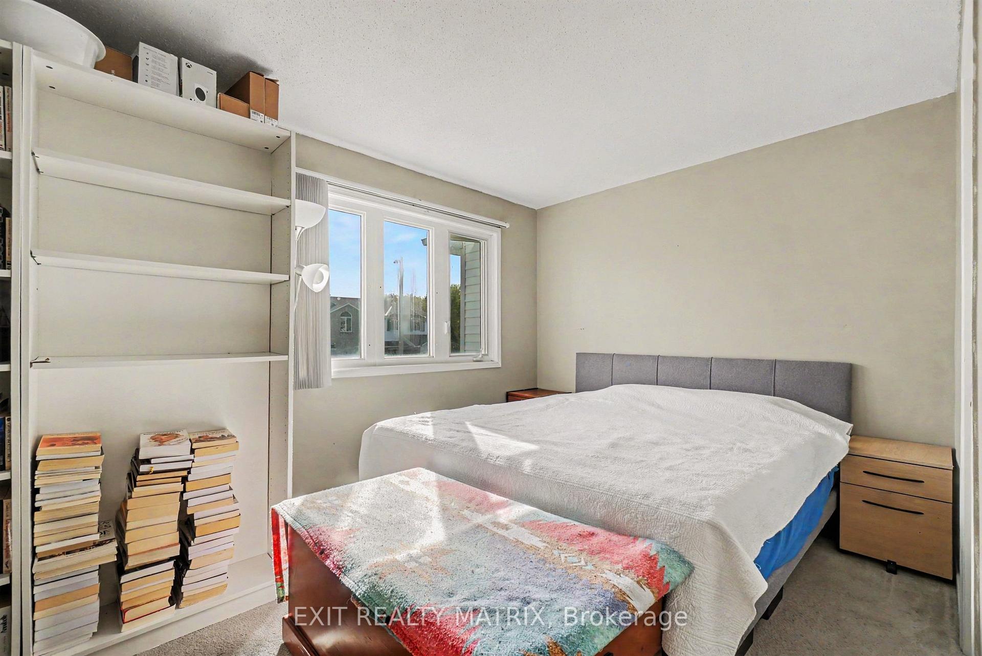 Photo 11 of 2209 Saturn Crescent, Ottawa, Fallingbrook/Gardenway South — HOMEH