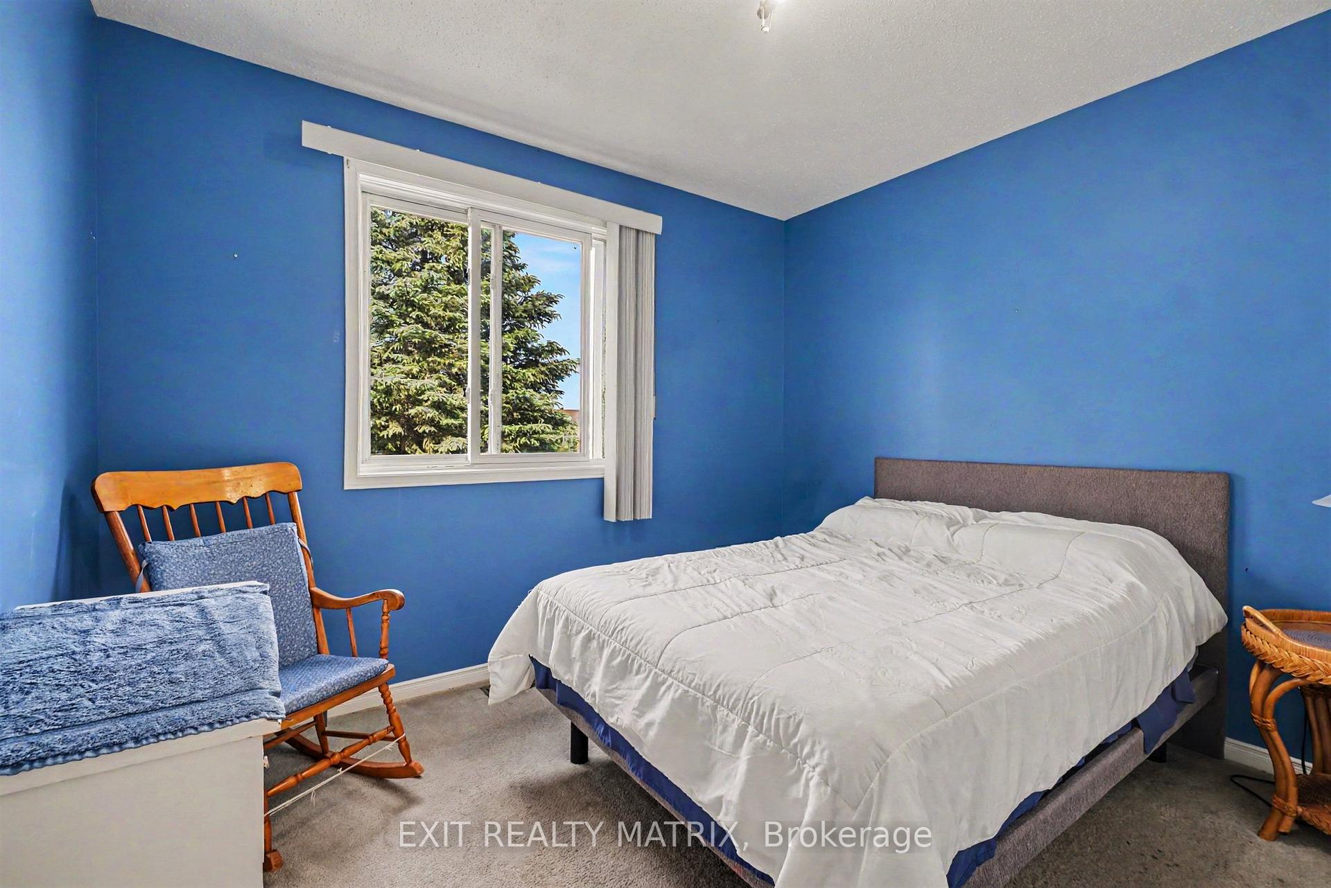 Photo 12 of 2209 Saturn Crescent, Ottawa, Fallingbrook/Gardenway South — HOMEH