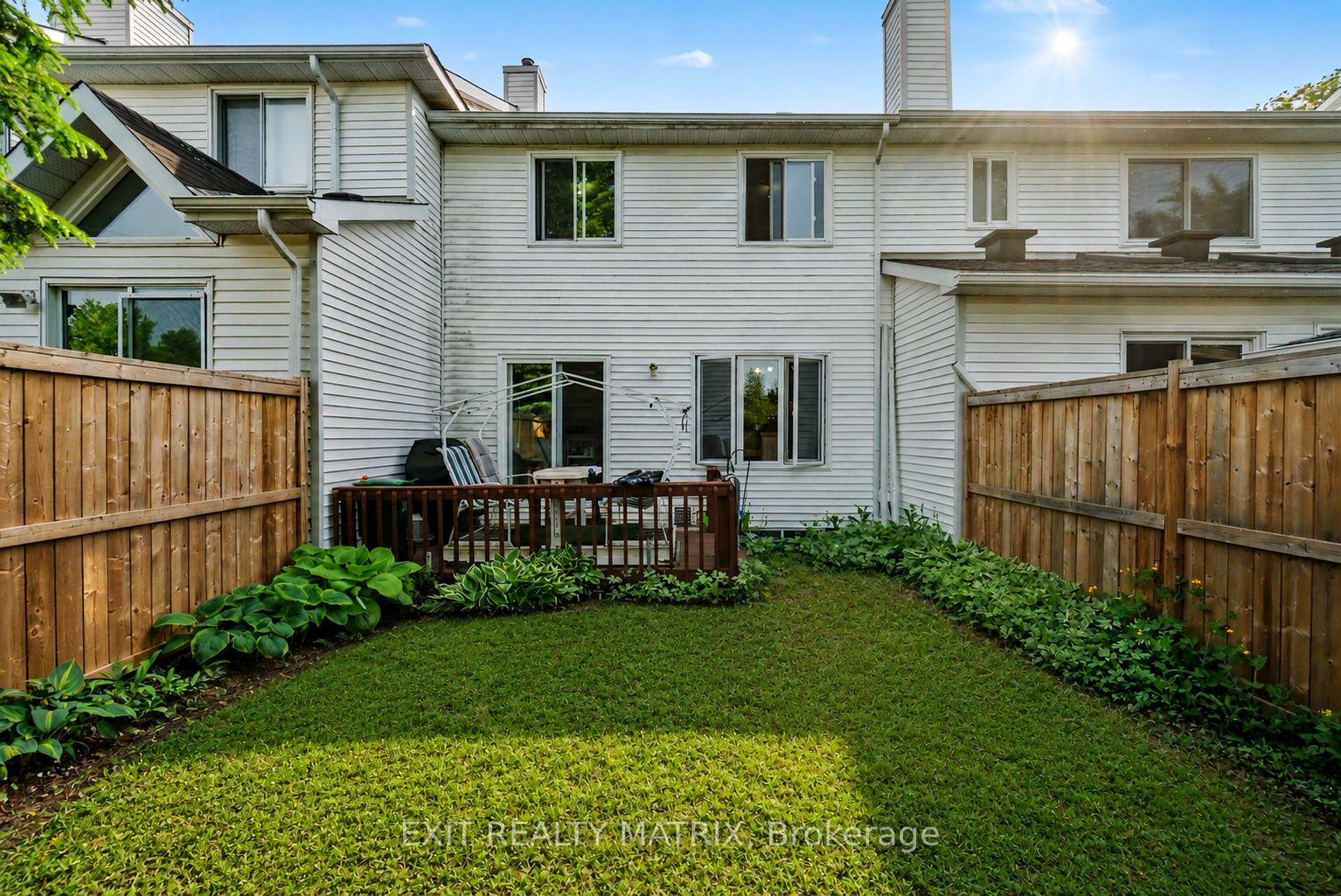 Photo 17 of 2209 Saturn Crescent, Ottawa, Fallingbrook/Gardenway South — HOMEH