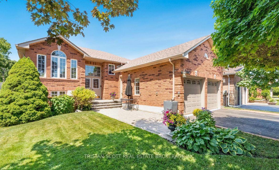 Photo 1 of Unit MAIN, 1092 Lebanon Drive, Innisfil, Alcona — HOMEH