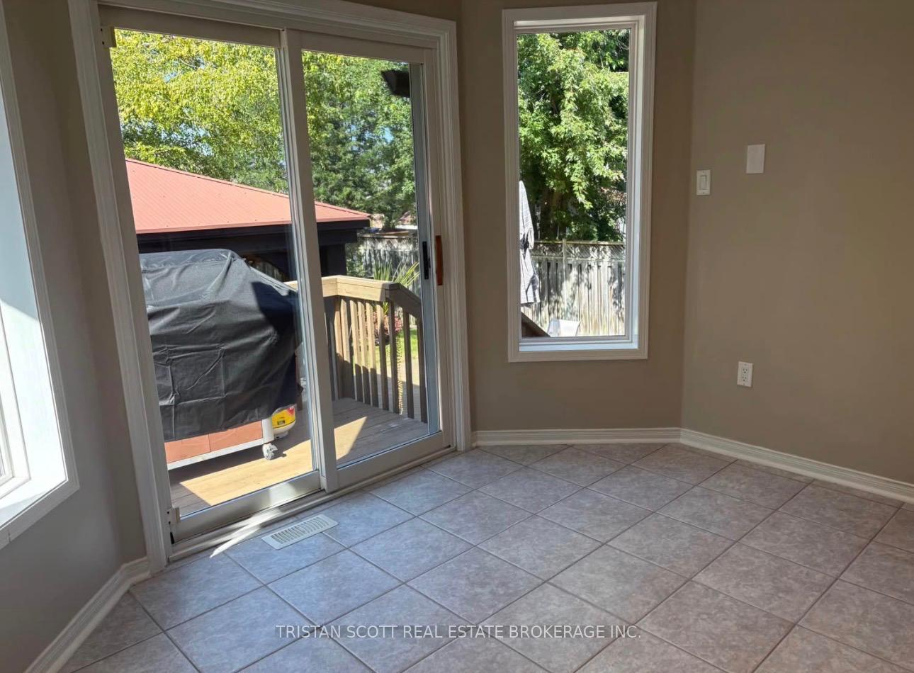 Photo 11 of Unit MAIN, 1092 Lebanon Drive, Innisfil, Alcona — HOMEH